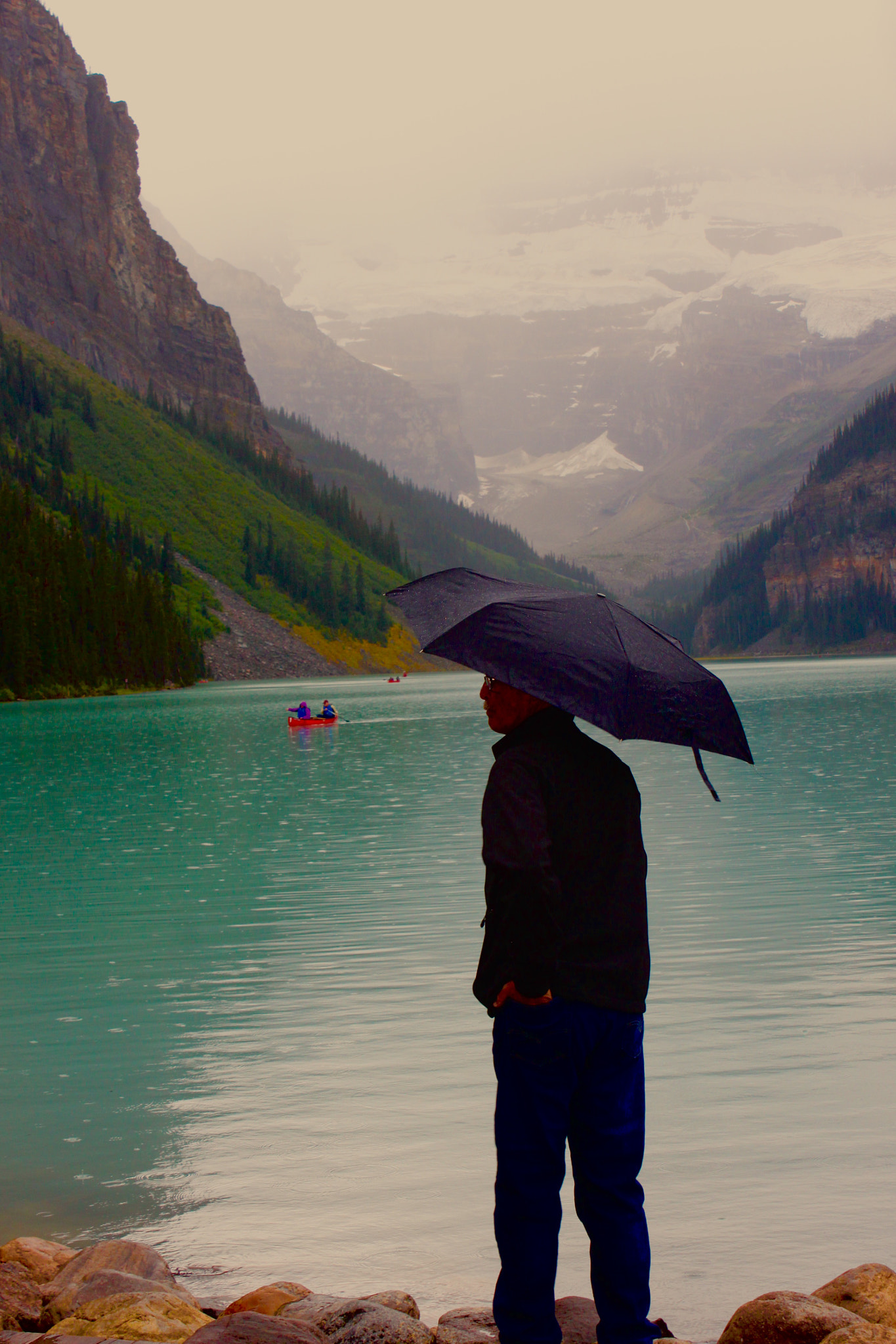 Canon EF-S 18-55mm F3.5-5.6 IS sample photo. Lake louise photography