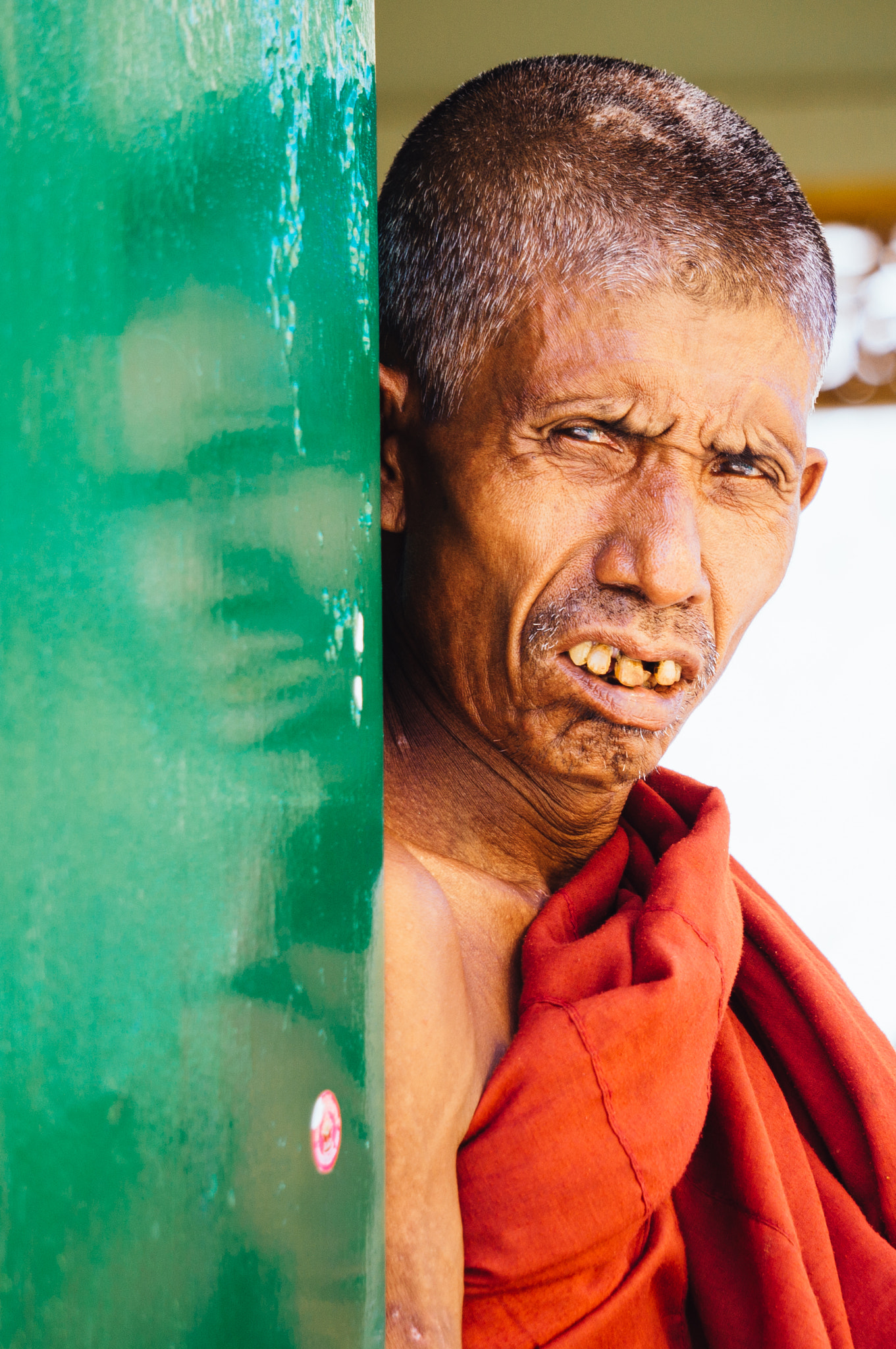 Sony Alpha NEX-3N + Sony E 55-210mm F4.5-6.3 OSS sample photo. Old monk in yangon photography