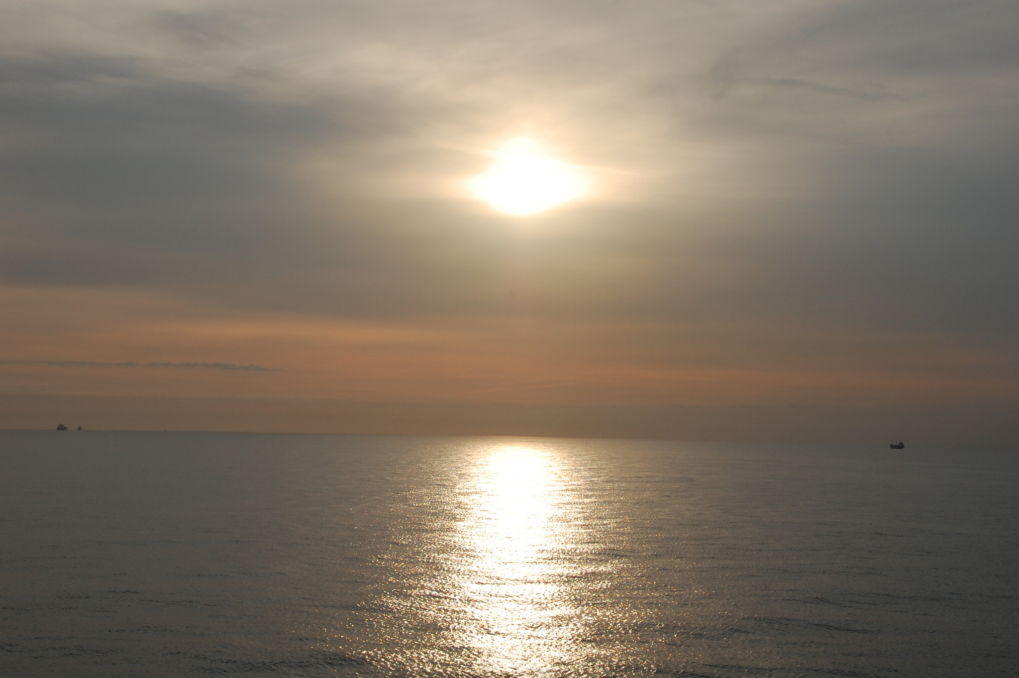 Nikon D40 + Sigma 18-200mm F3.5-6.3 DC sample photo. Sunrise photography