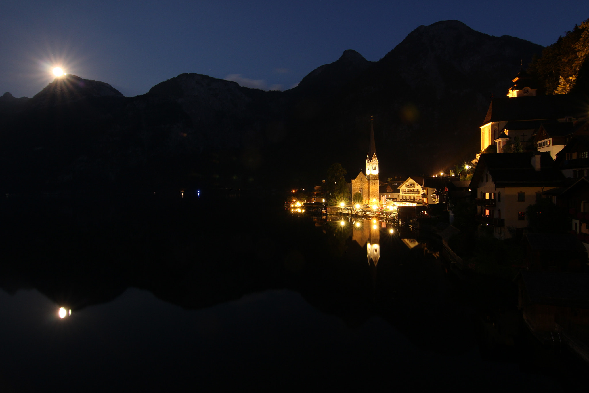 Canon EOS 100D (EOS Rebel SL1 / EOS Kiss X7) sample photo. Hallstatt by night photography