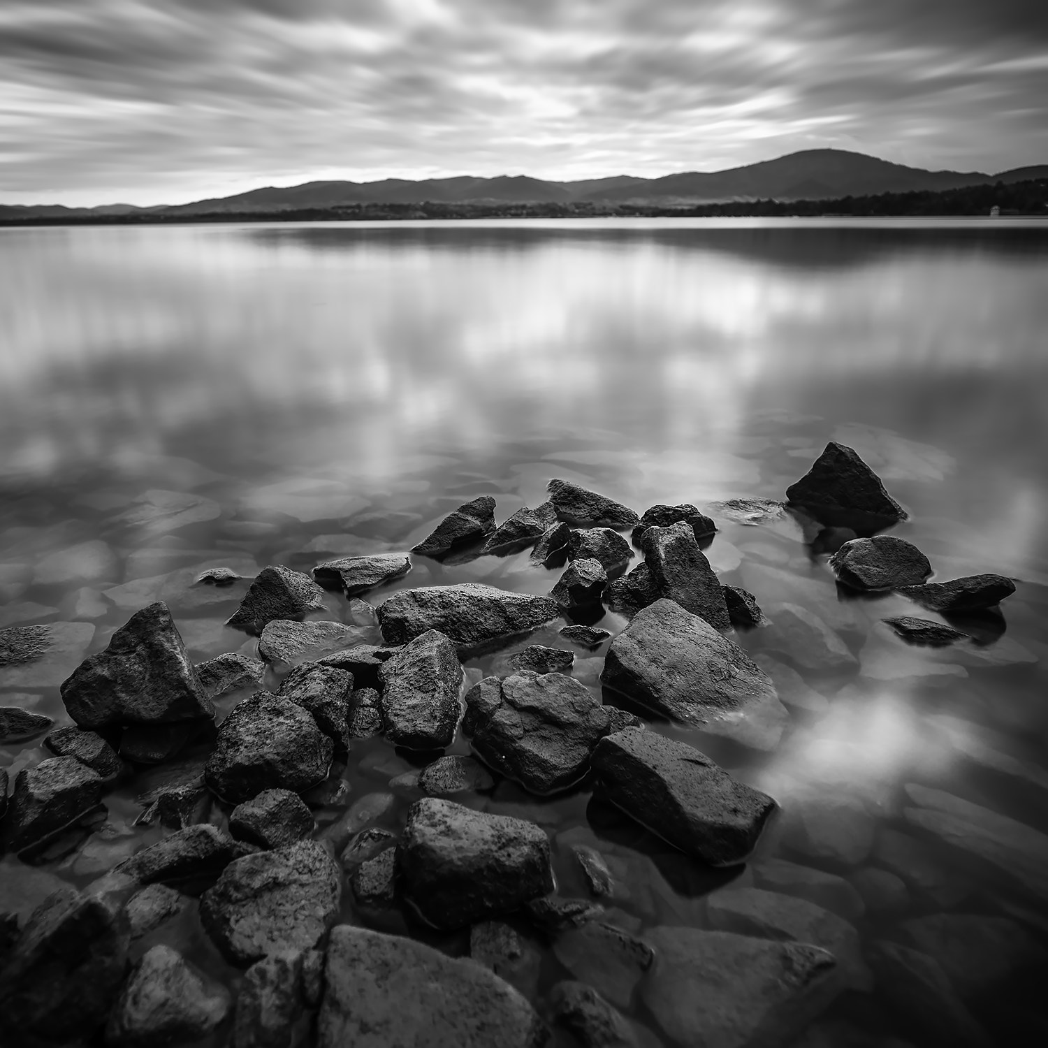 Sigma 17-35mm f/2.8-4 EX DG Aspherical HSM sample photo. Żywiec lake photography