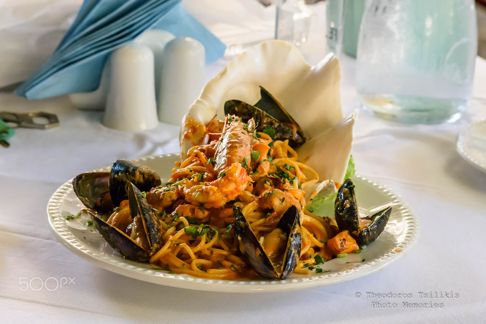 Sigma 70-300mm F4-5.6 APO DG Macro sample photo. Spaghettti al frutti di mare photography