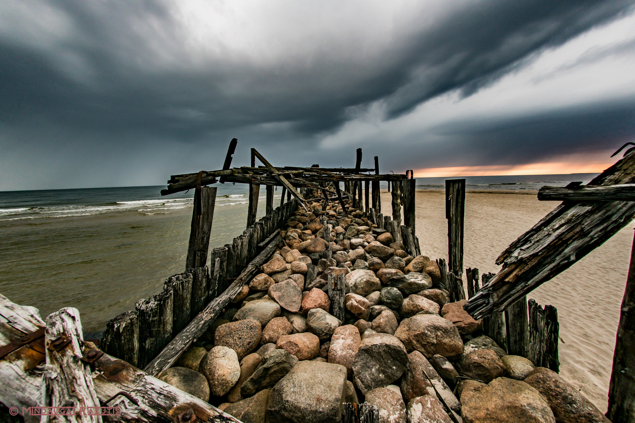 Sony a7R II + Sony 16mm F2.8 Fisheye sample photo. Brigde to sea... photography