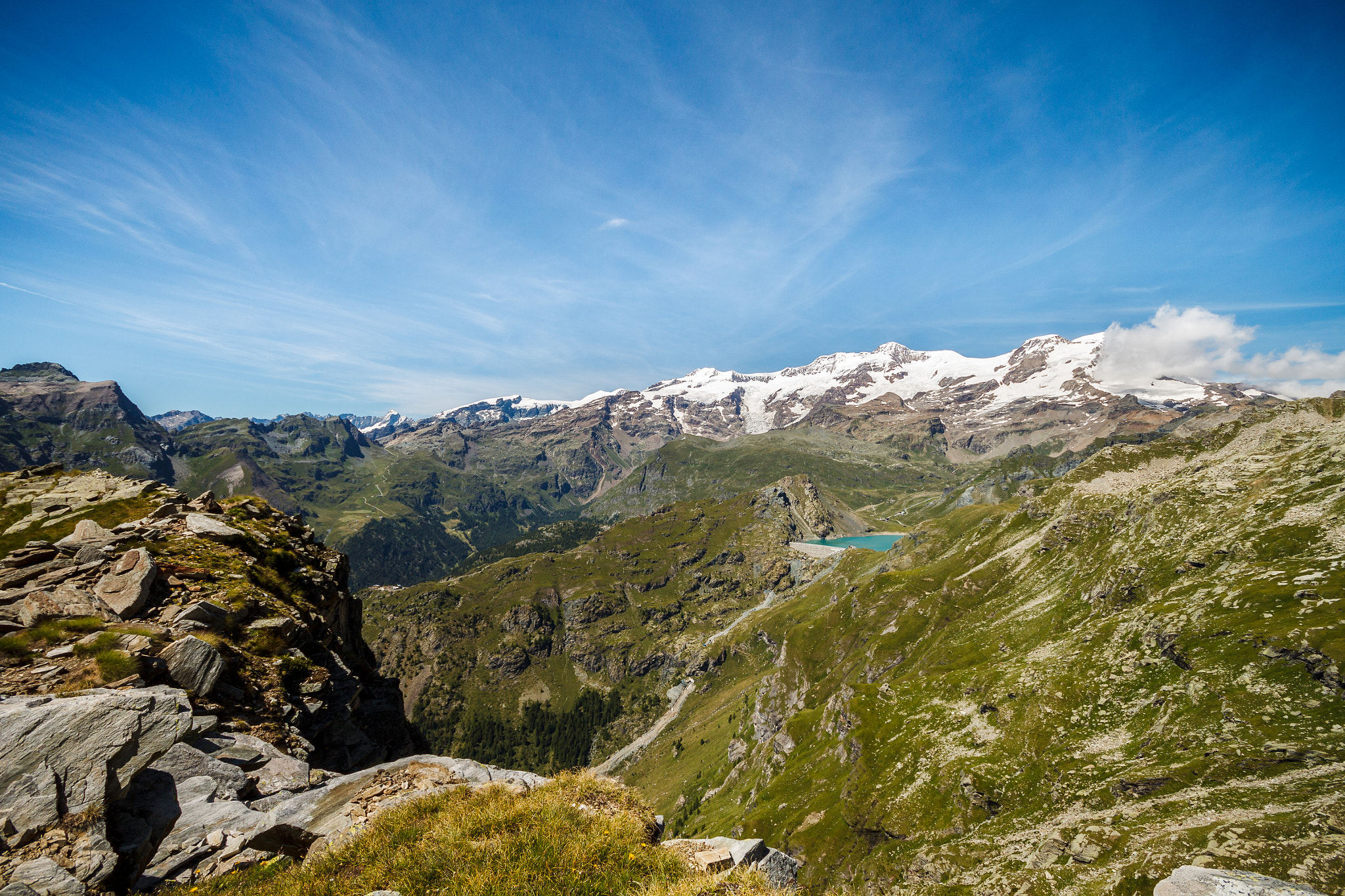 Canon EOS 500D (EOS Rebel T1i / EOS Kiss X3) + Sigma 10-20mm F4-5.6 EX DC HSM sample photo. Monte rosa from bivacco gastaldi photography