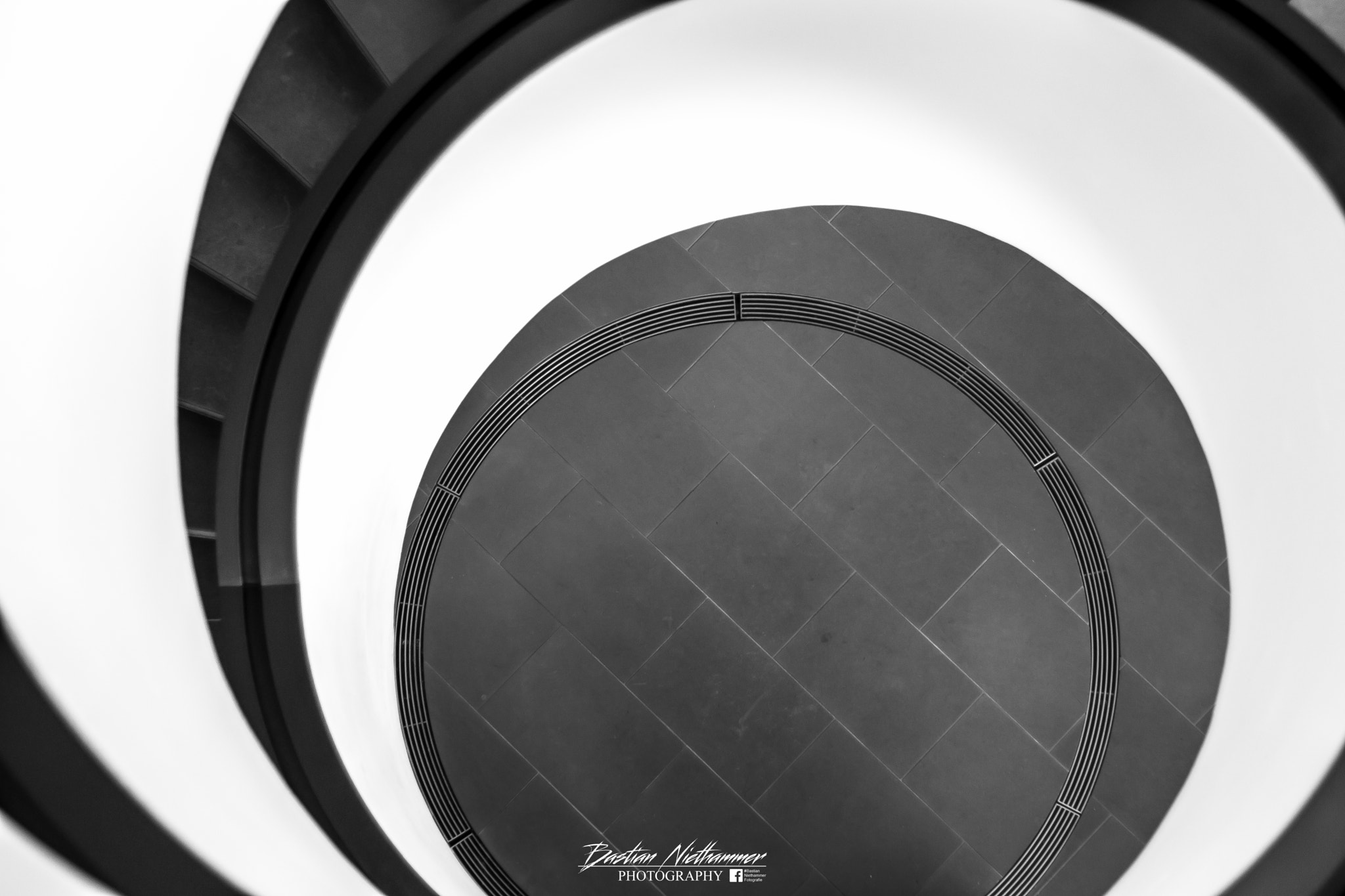 Sony SLT-A77 + Minolta AF 50mm F1.7 sample photo. Museum b/w photography