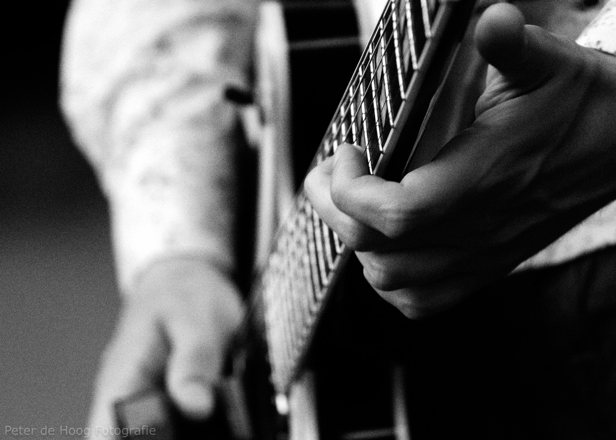 Canon EOS 30D sample photo. Playing the guitar photography