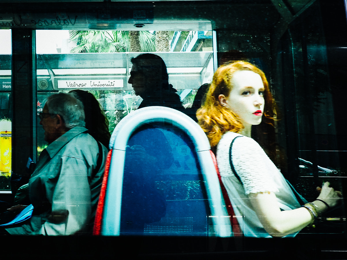 Olympus OM-D E-M10 II + LUMIX G 20/F1.7 II sample photo. Hypnotic red hair girl photography