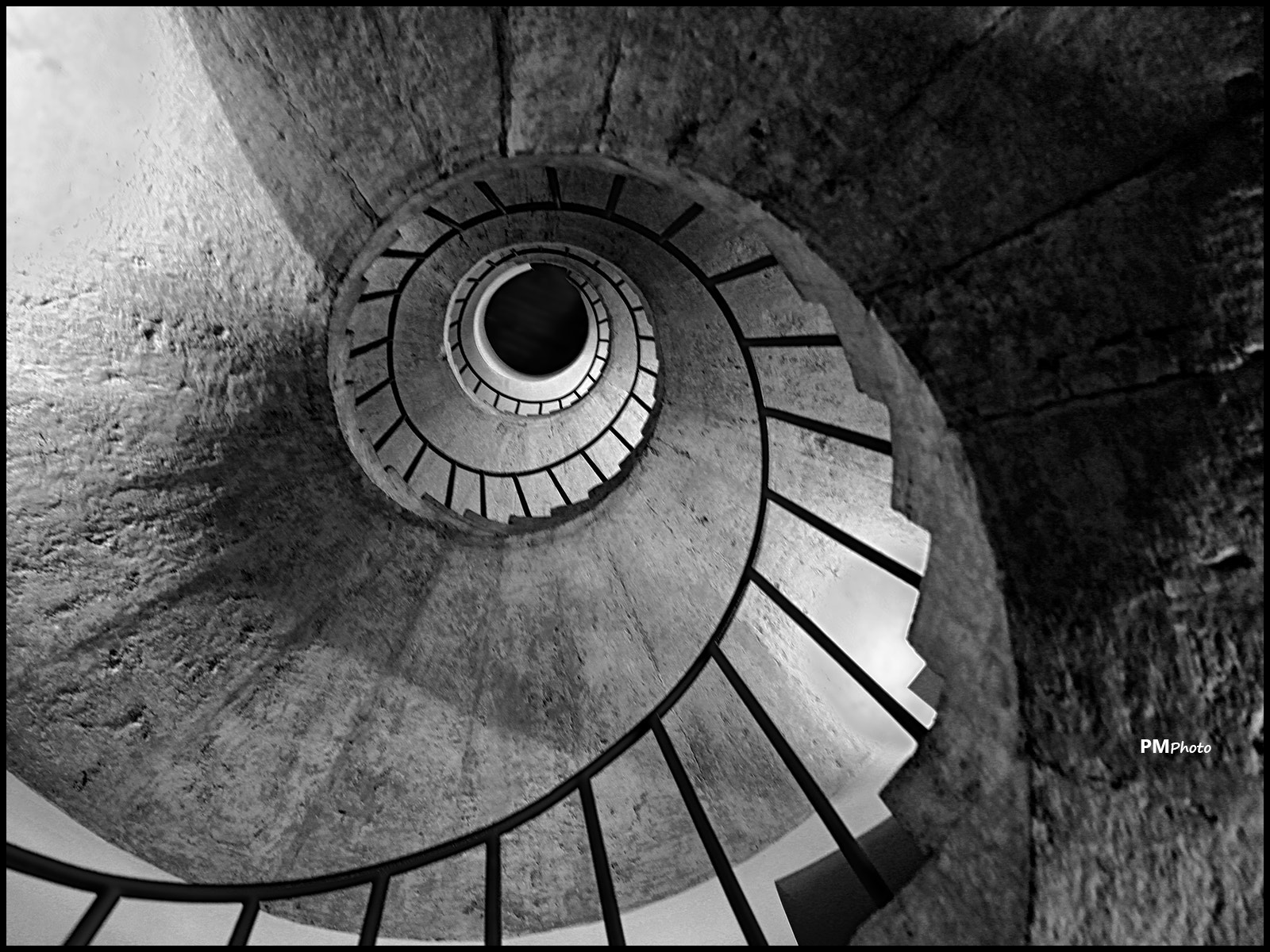 Canon EF-S 17-85mm F4-5.6 IS USM sample photo. Tivoli stairs photography