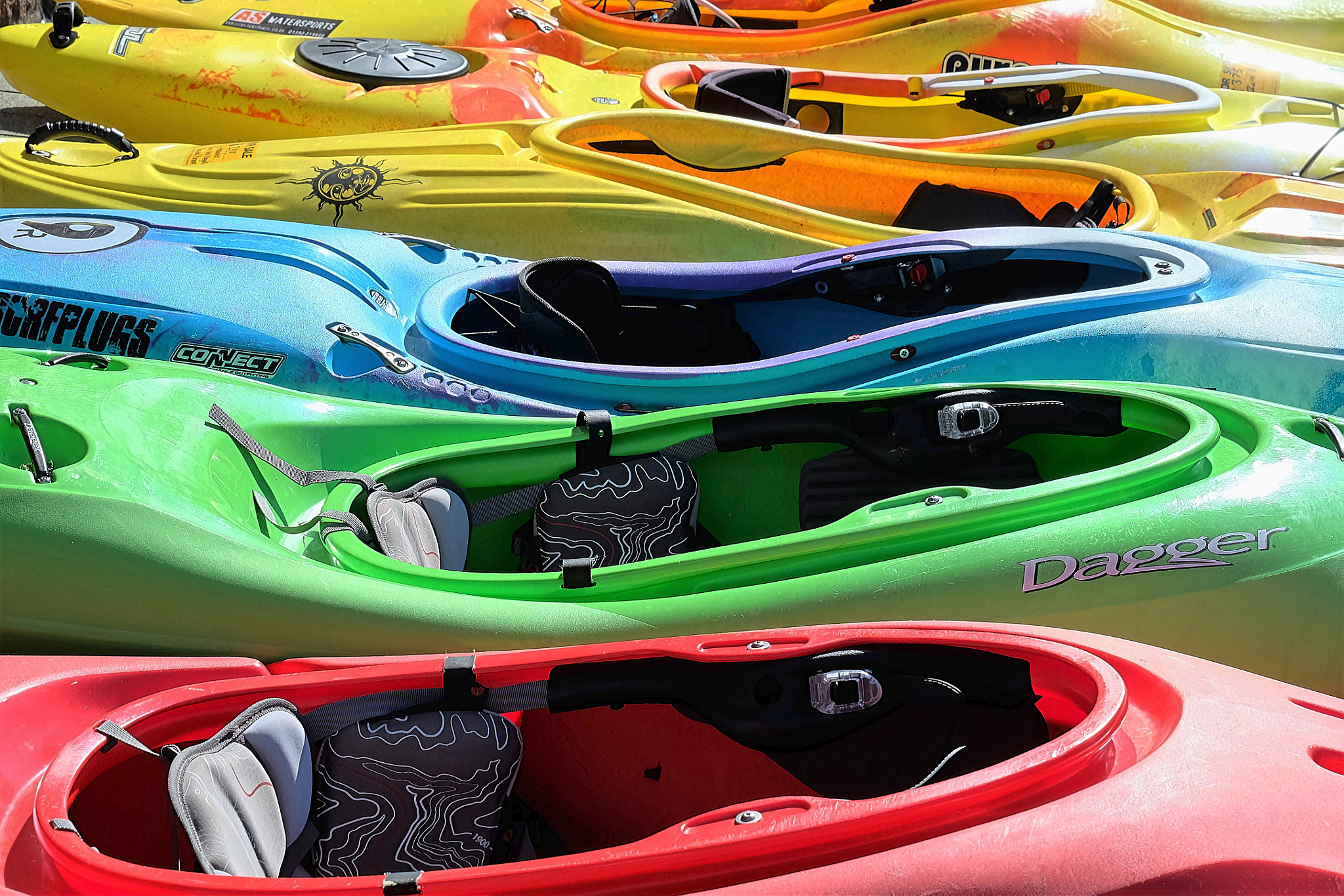 Fujifilm X-A2 + Fujifilm XC 50-230mm F4.5-6.7 OIS sample photo. Colourful kayaks.... photography