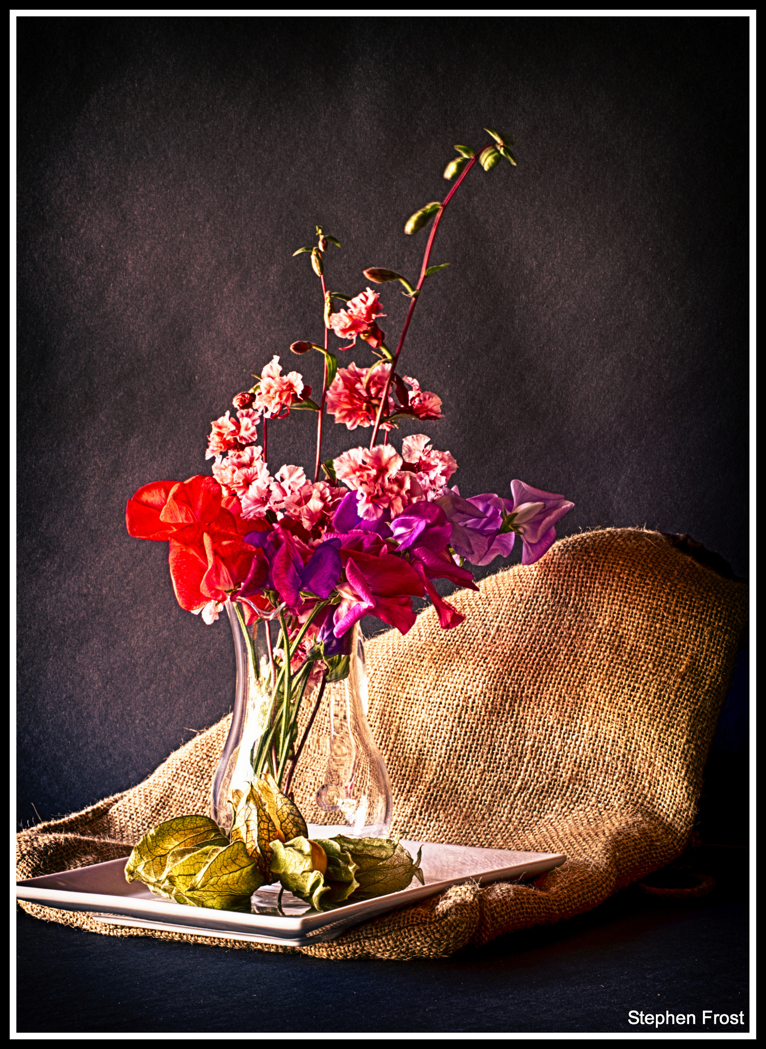 Olympus PEN E-PL5 + Olympus M.Zuiko Digital ED 60mm F2.8 Macro sample photo. Still life : a vase of flowers photography