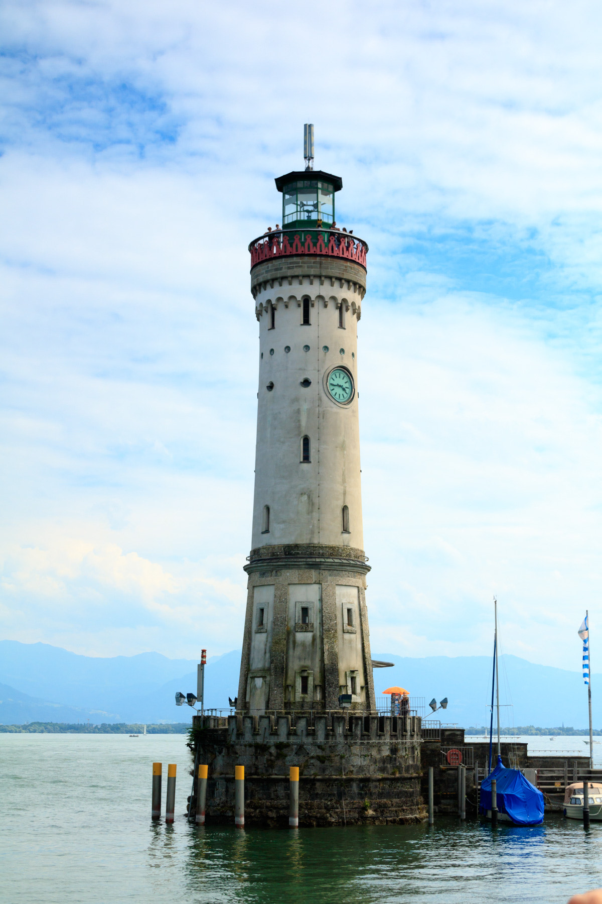 Sigma 18-250mm F3.5-6.3 DC OS HSM sample photo. Leuchtturm hafen lindau photography