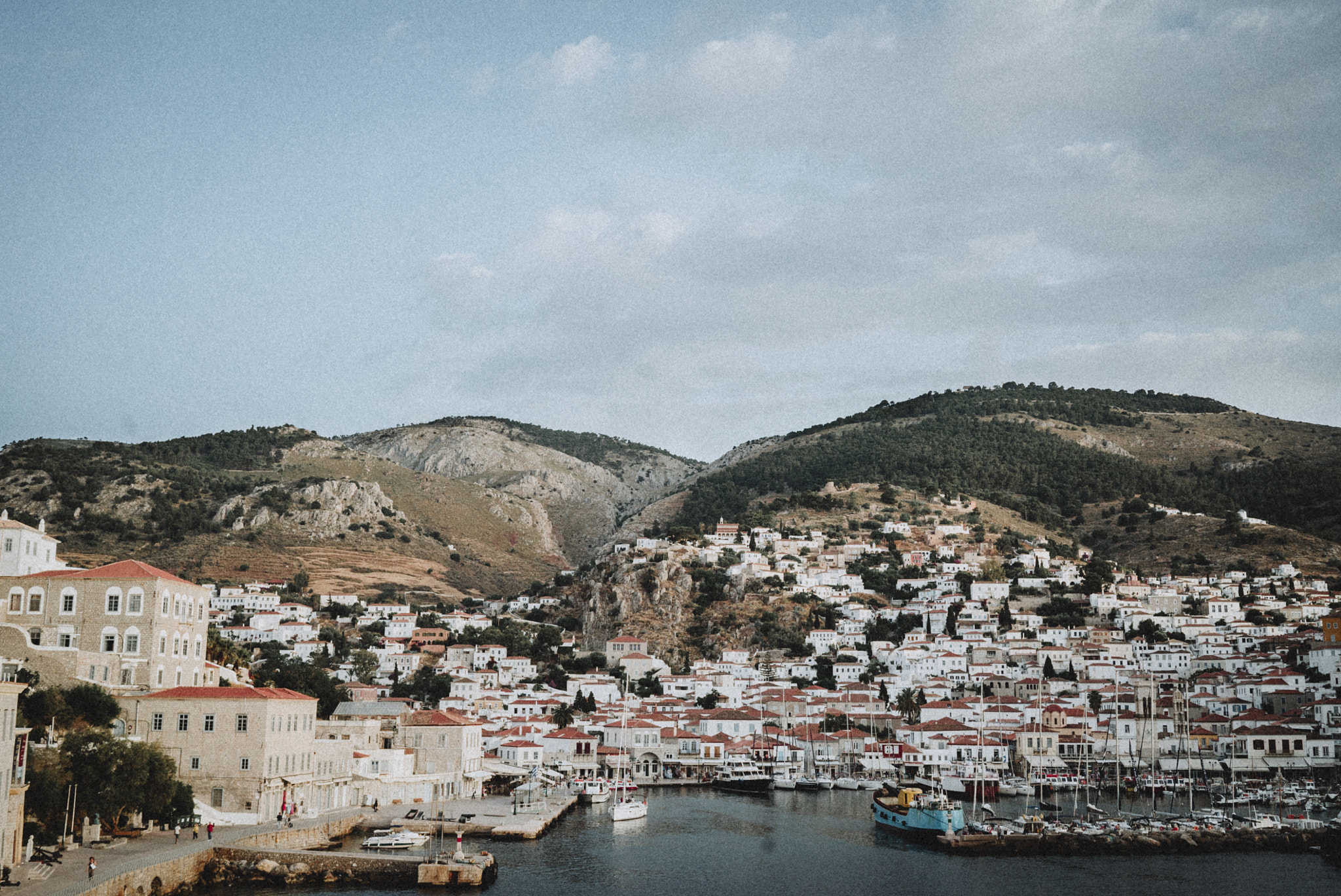 Sony a7S II + Sony Sonnar T* FE 35mm F2.8 ZA sample photo. Hydra island photography
