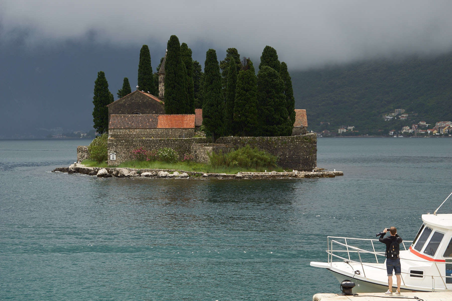 Sony a5100 sample photo. View of the old monastery and bay photography