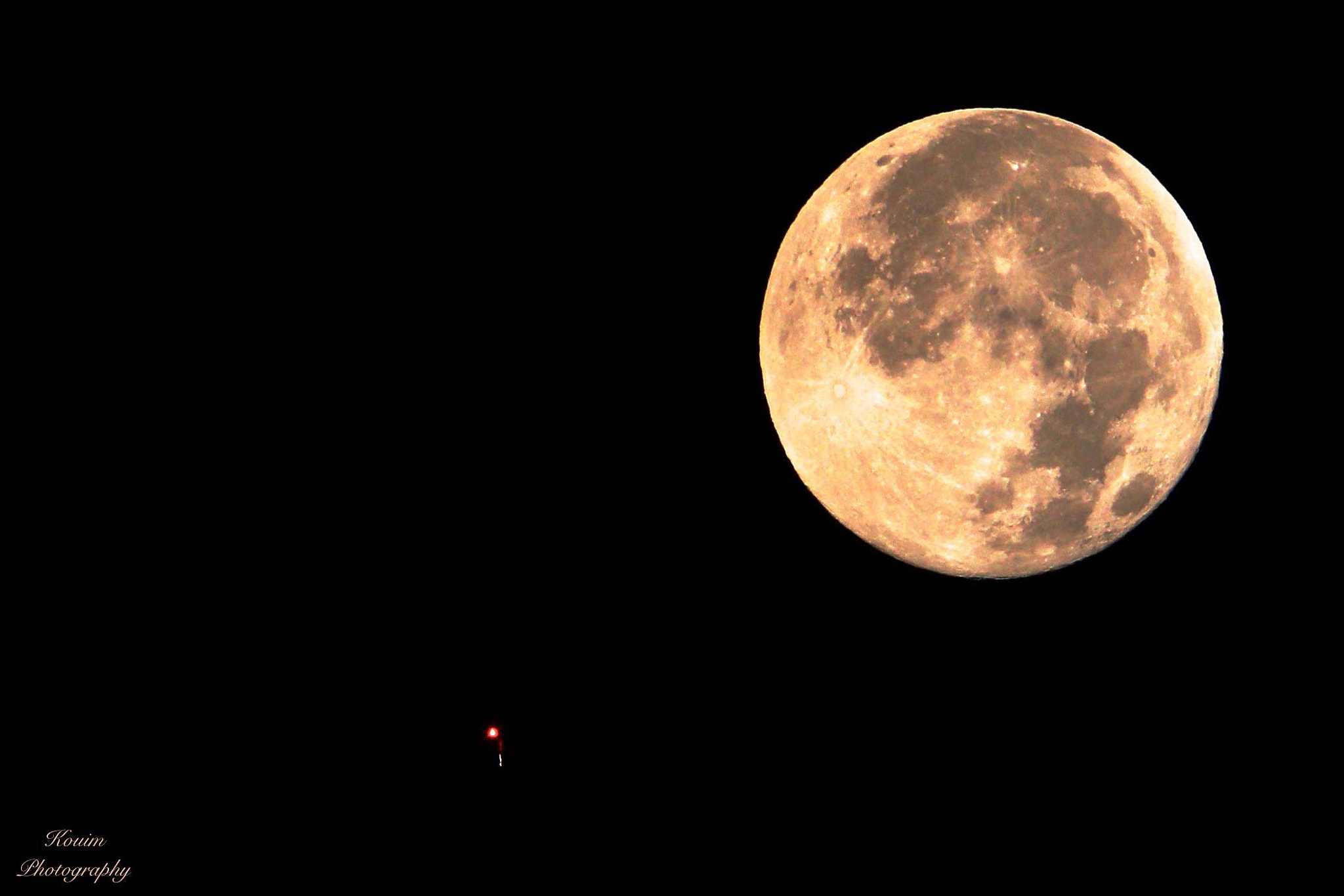 Canon EOS 80D + Canon EF 300mm F4L IS USM sample photo. Full moon photography