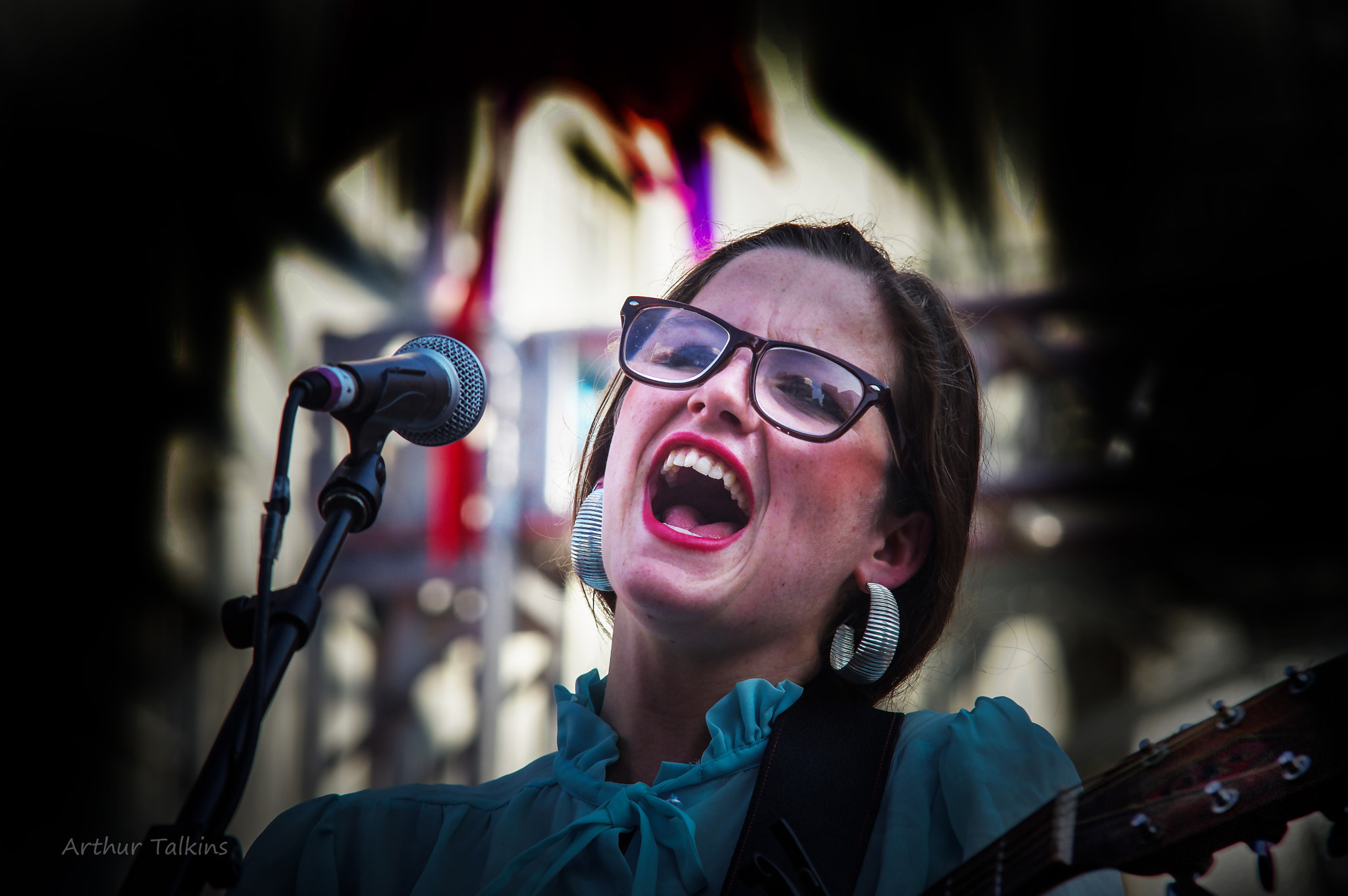 Sigma 70-200mm F2.8 EX DG Macro HSM II sample photo. Power of the passion...belting it out. photography