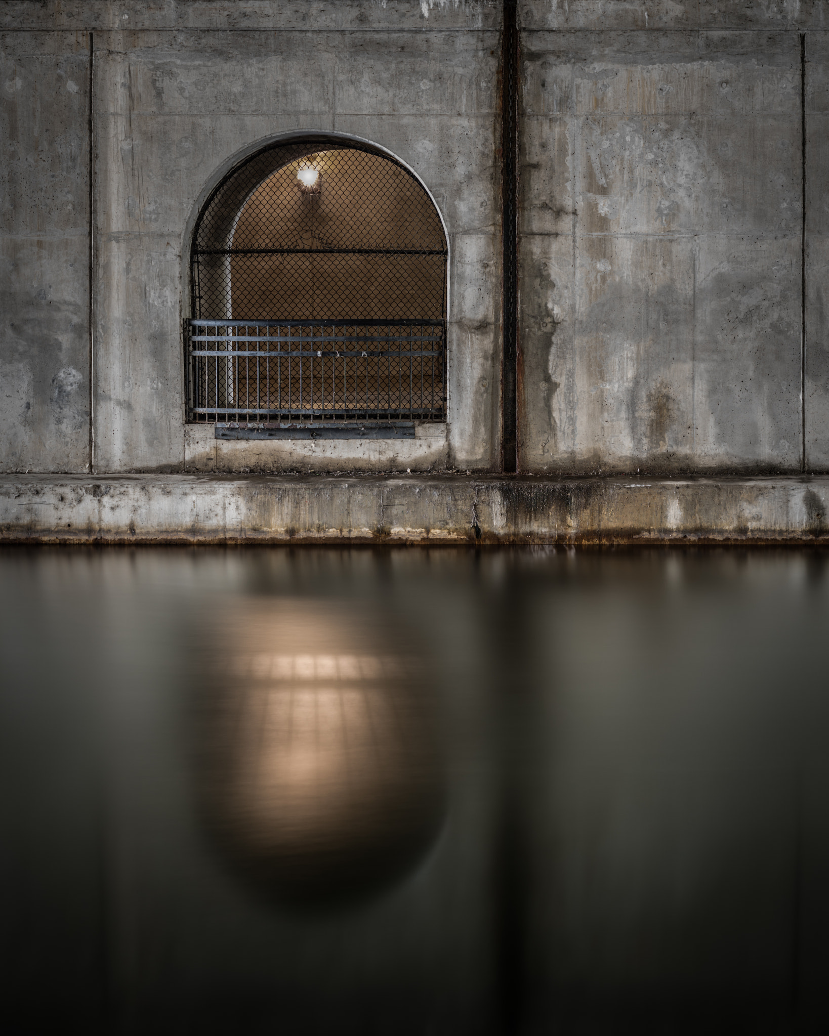 Sigma 50mm F1.4 EX DG HSM sample photo. Ghostly reflection photography