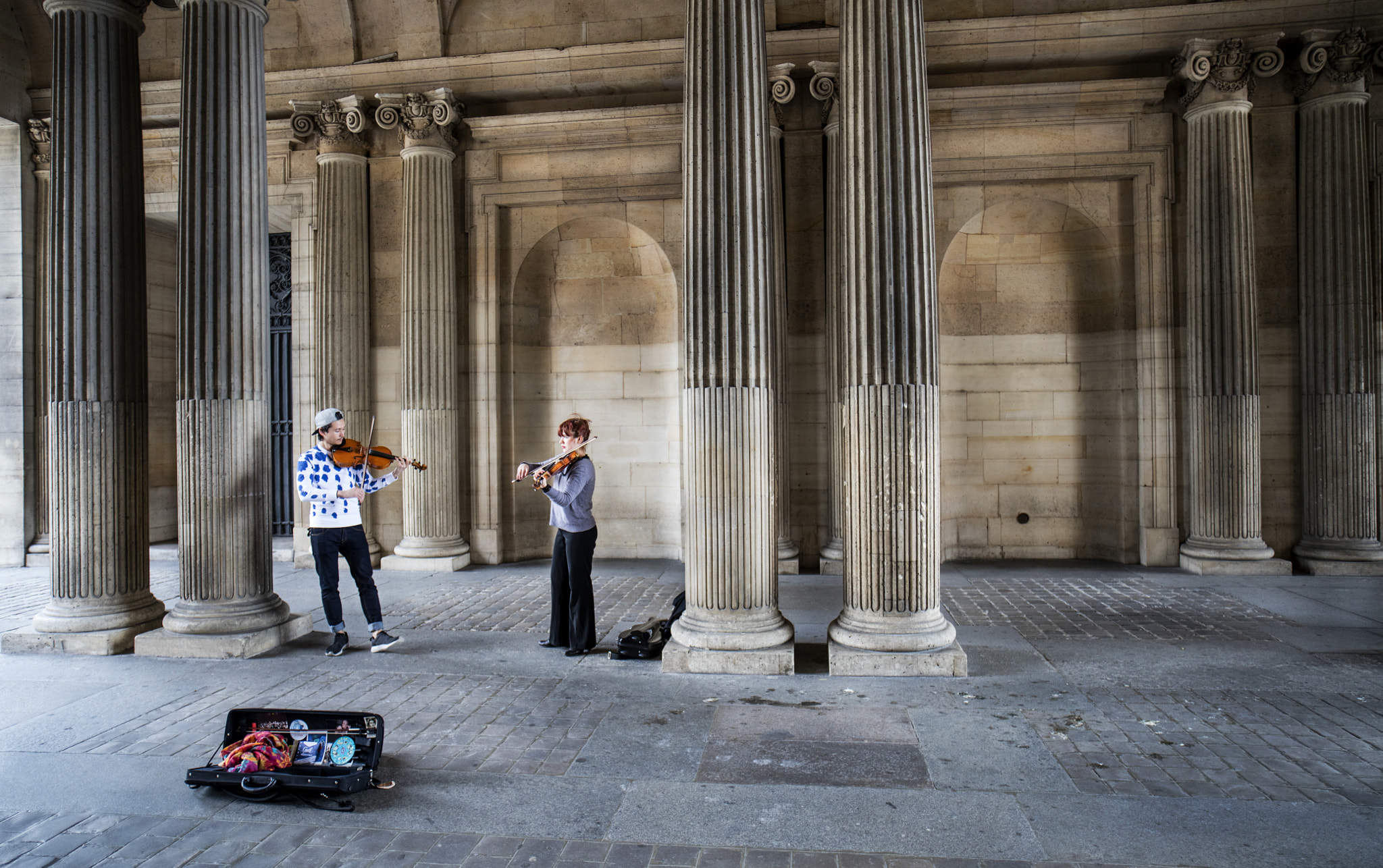 Canon EOS 5DS sample photo. Under the louvre photography
