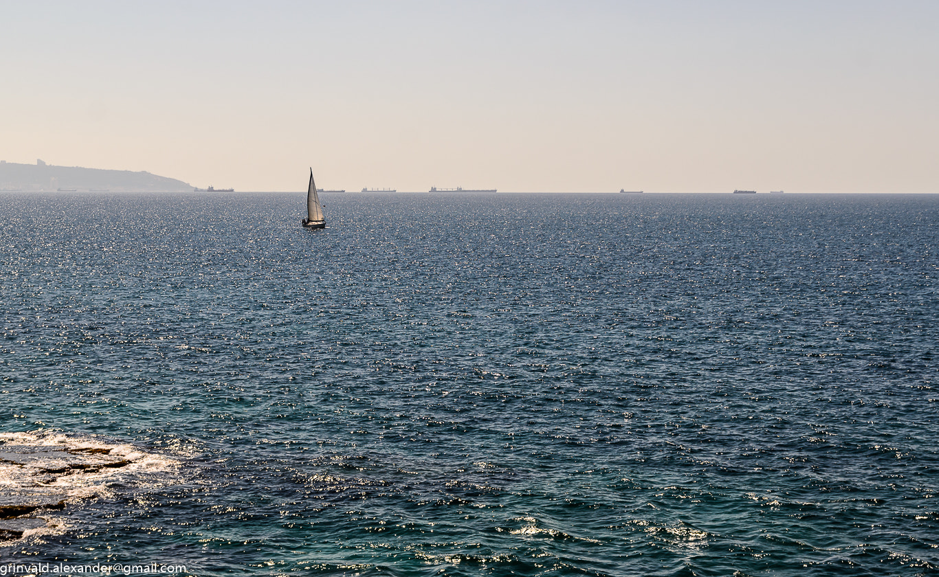 Nikon D7000 + Sigma 18-50mm F2.8 EX DC Macro sample photo. Lonely yacht photography