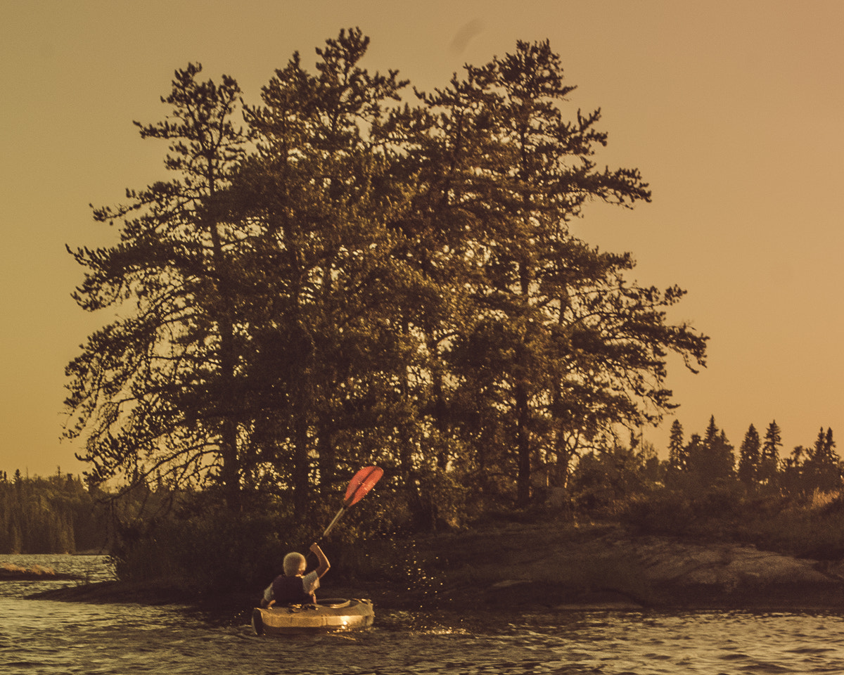 Panasonic Lumix DMC-GM5 sample photo. Evening kayaking photography