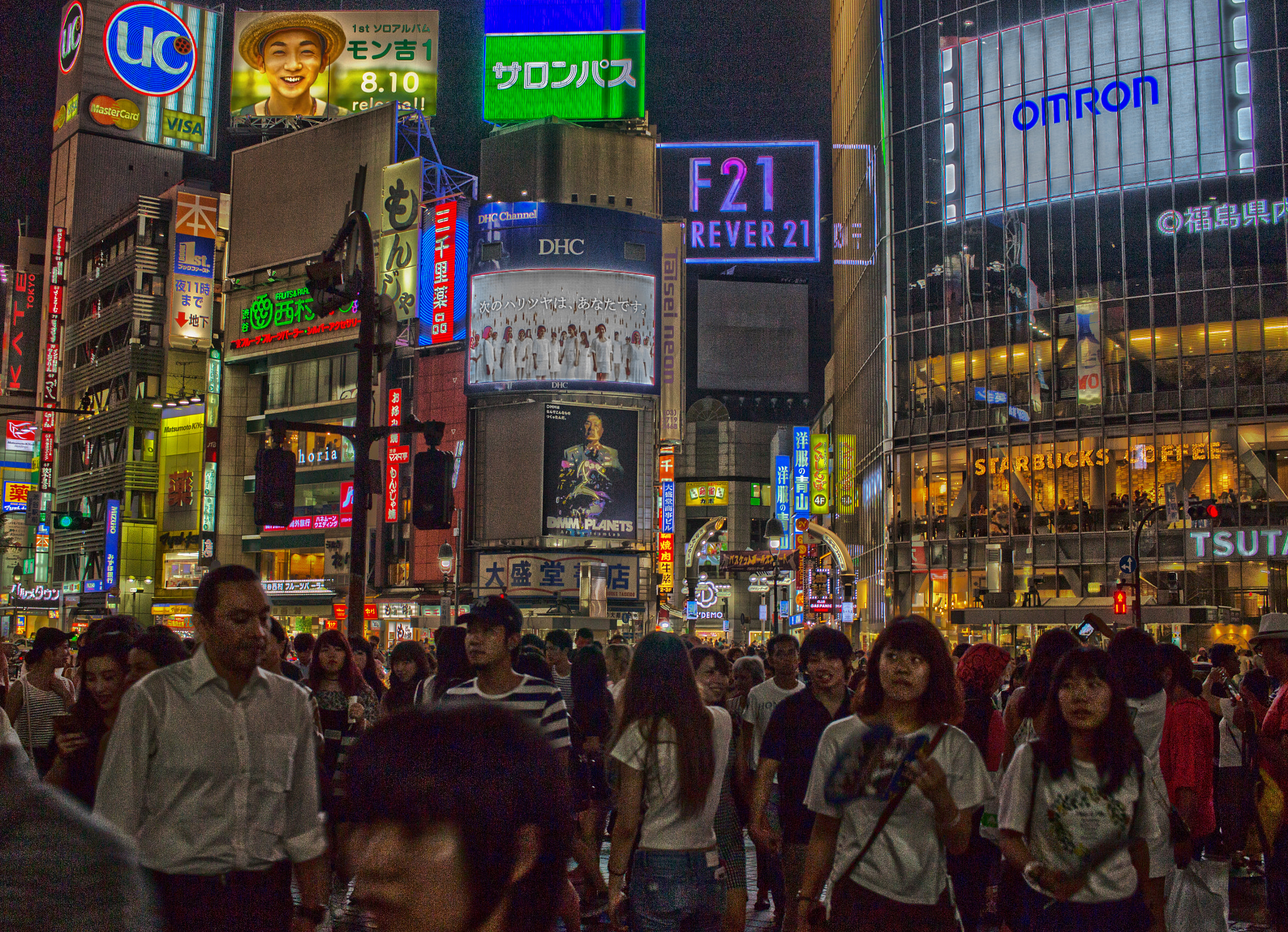 Canon EOS 100D (EOS Rebel SL1 / EOS Kiss X7) sample photo. Shibuya crossing photography