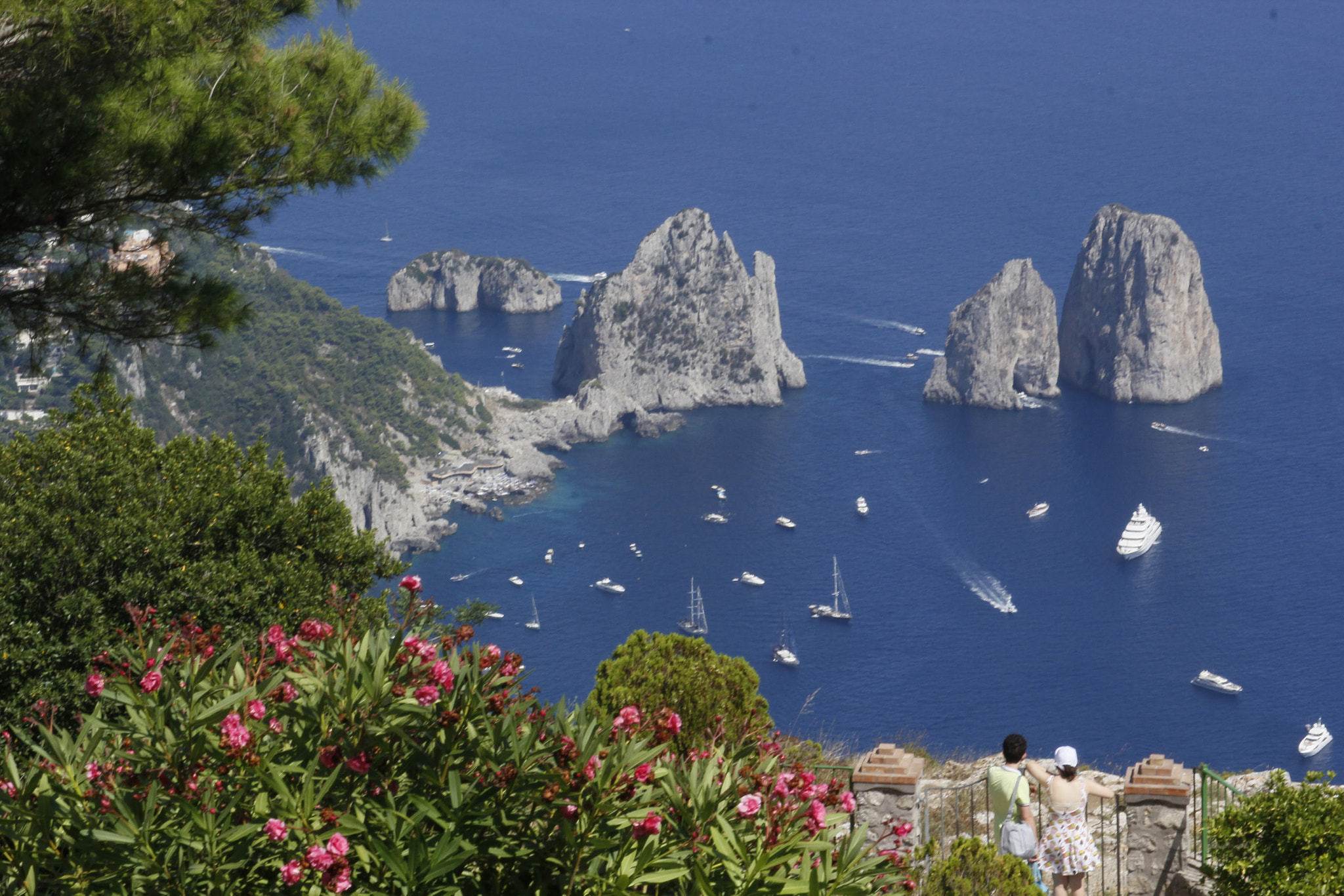Canon EF 28-105mm f/3.5-4.5 USM sample photo. Capri photography