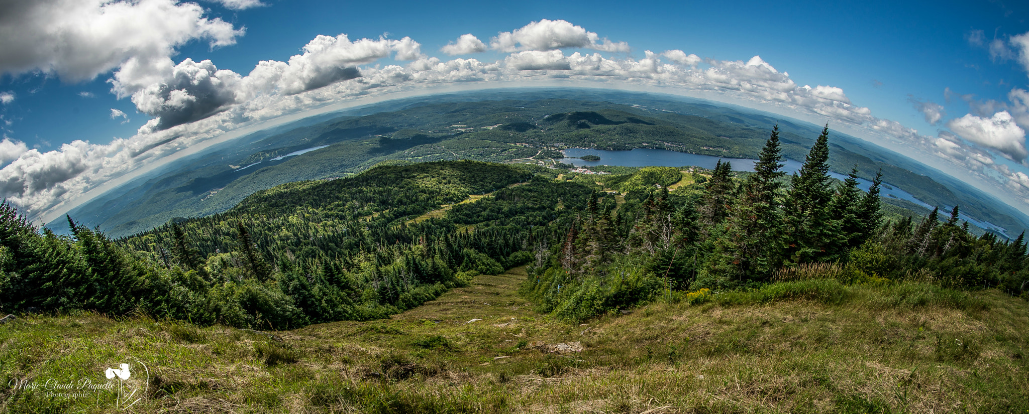 Samyang 12mm F2.8 ED AS NCS Fisheye sample photo. Mont-tremblant photography