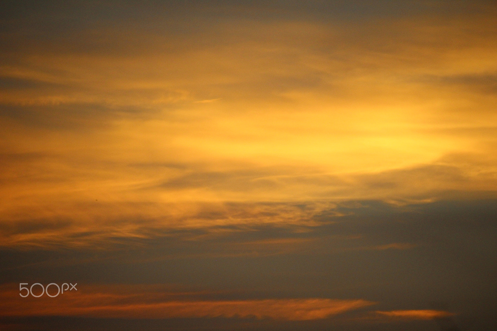 Canon EOS 100D (EOS Rebel SL1 / EOS Kiss X7) sample photo. Yellow clouds photography