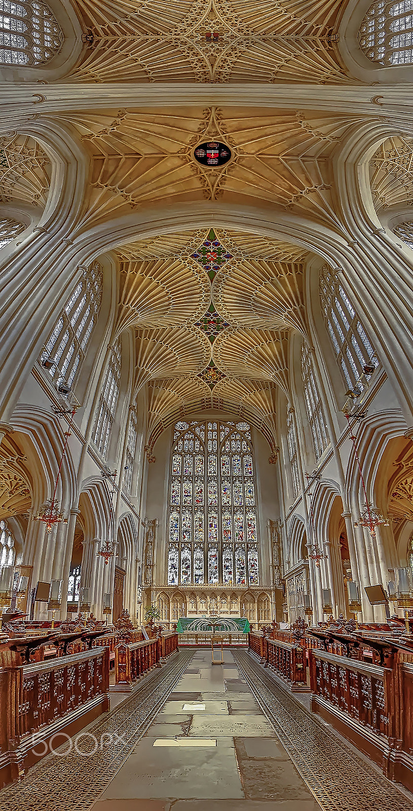 Sony SLT-A77 + 20mm F2.8 sample photo. Bath abbey east altar photography