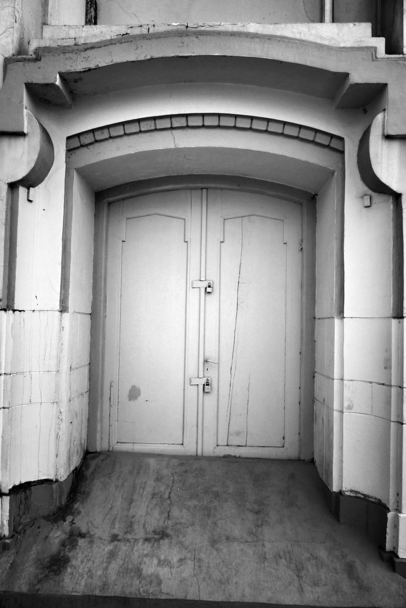 Leica V-Lux 4 sample photo. If opportunity doesn't knock, build a door - milton berle photography