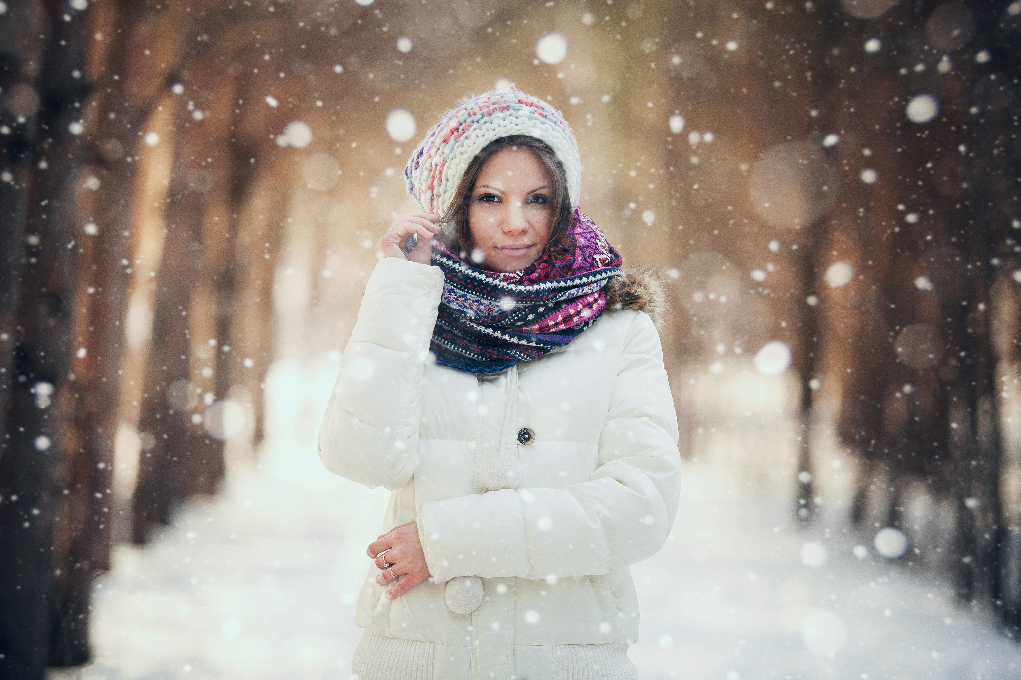Canon EF 80-200mm f/2.8L sample photo. Snowfall photography
