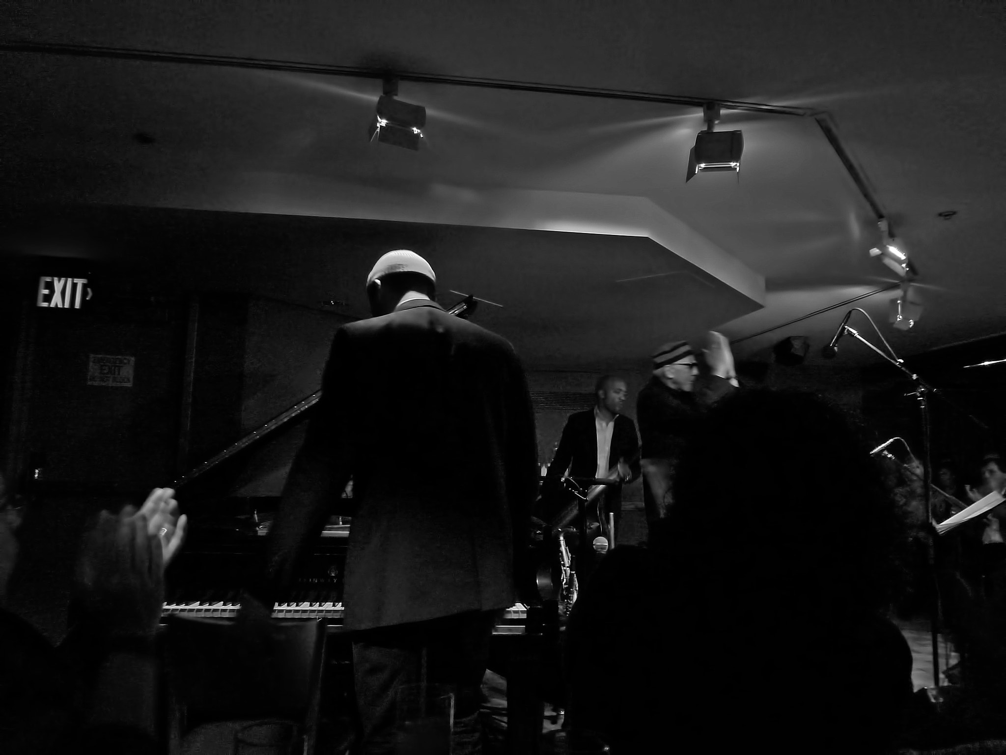 Panasonic DMC-ZS1 sample photo. End of concert, the charles lloyd quartet, january 2011.. photography