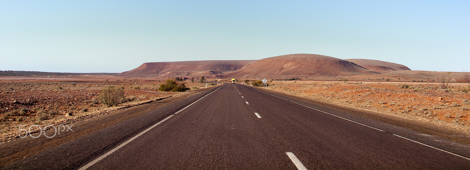 Olympus Zuiko Digital 14-54mm F2.8-3.5 II sample photo. Outback highway photography