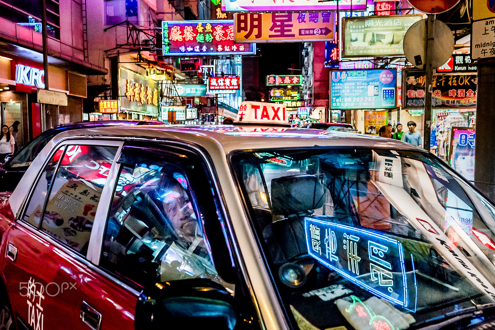 Leica Summilux-M 35mm F1.4 ASPH sample photo. Neon taxi photography