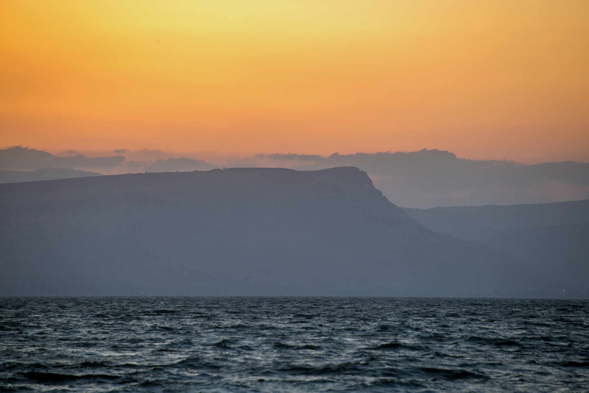 Canon EOS 6D + Canon EF 100-300mm f/5.6L sample photo. Yellowed photography