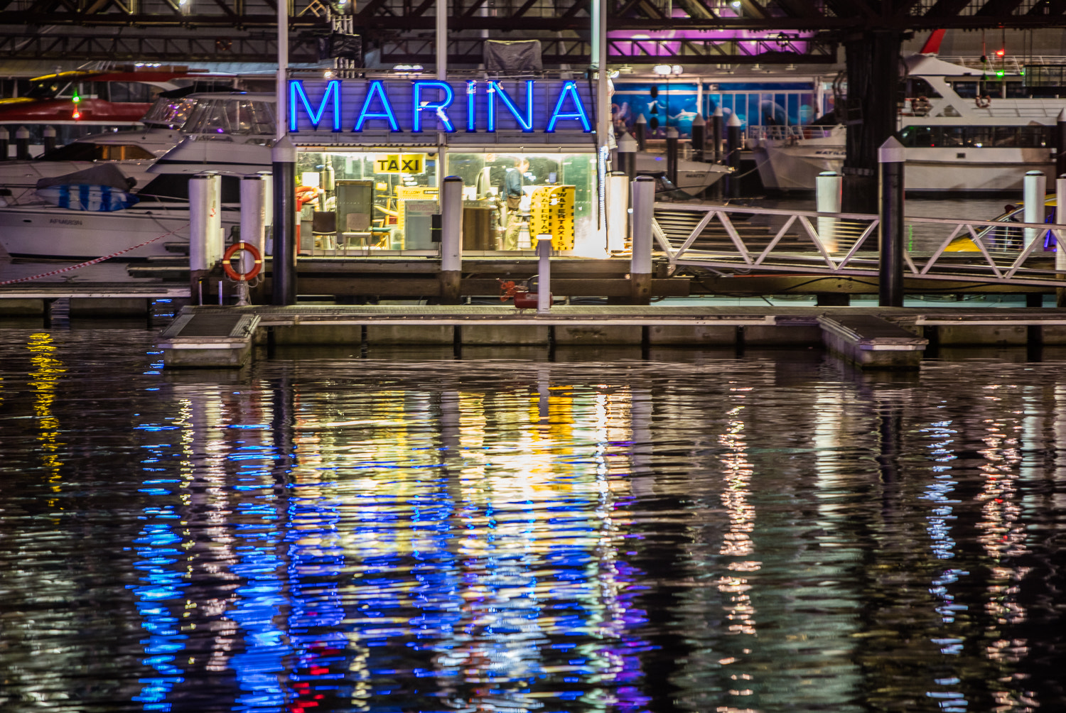 Canon EF 70-200mm F2.8L IS USM sample photo. Vivid sydney photography