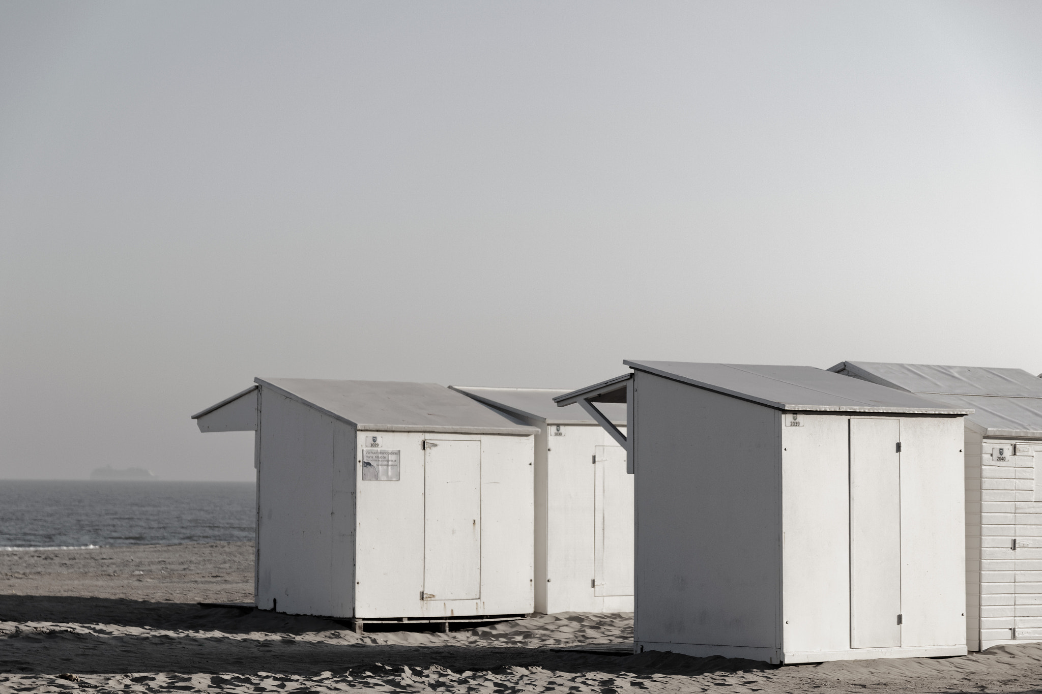 Sigma 17-70mm F2.8-4 DC Macro OS HSM sample photo. Sur la plage de wenduine photography