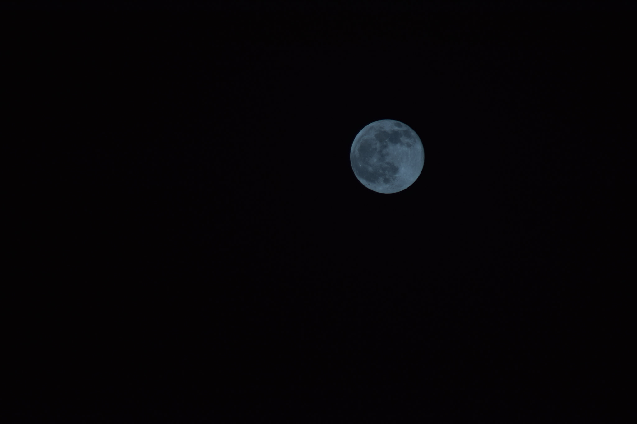 Nikon D3300 + Sigma 70-300mm F4-5.6 DG Macro sample photo. Full moon - chennai photography
