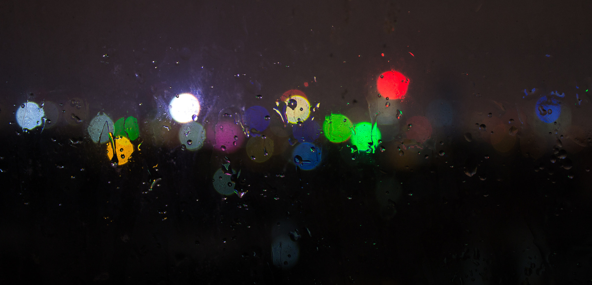 Canon EOS 100D (EOS Rebel SL1 / EOS Kiss X7) sample photo. Raining photography