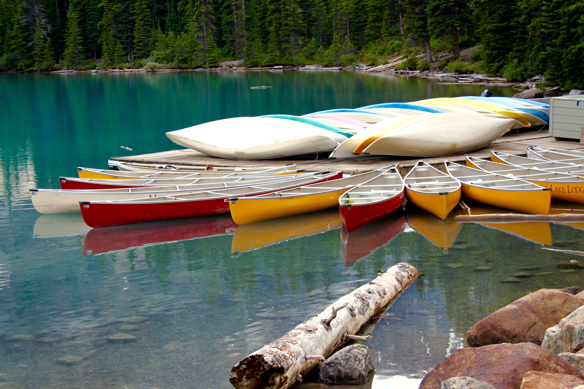 Canon EF-S 18-55mm F3.5-5.6 IS sample photo. Morraine lake photography