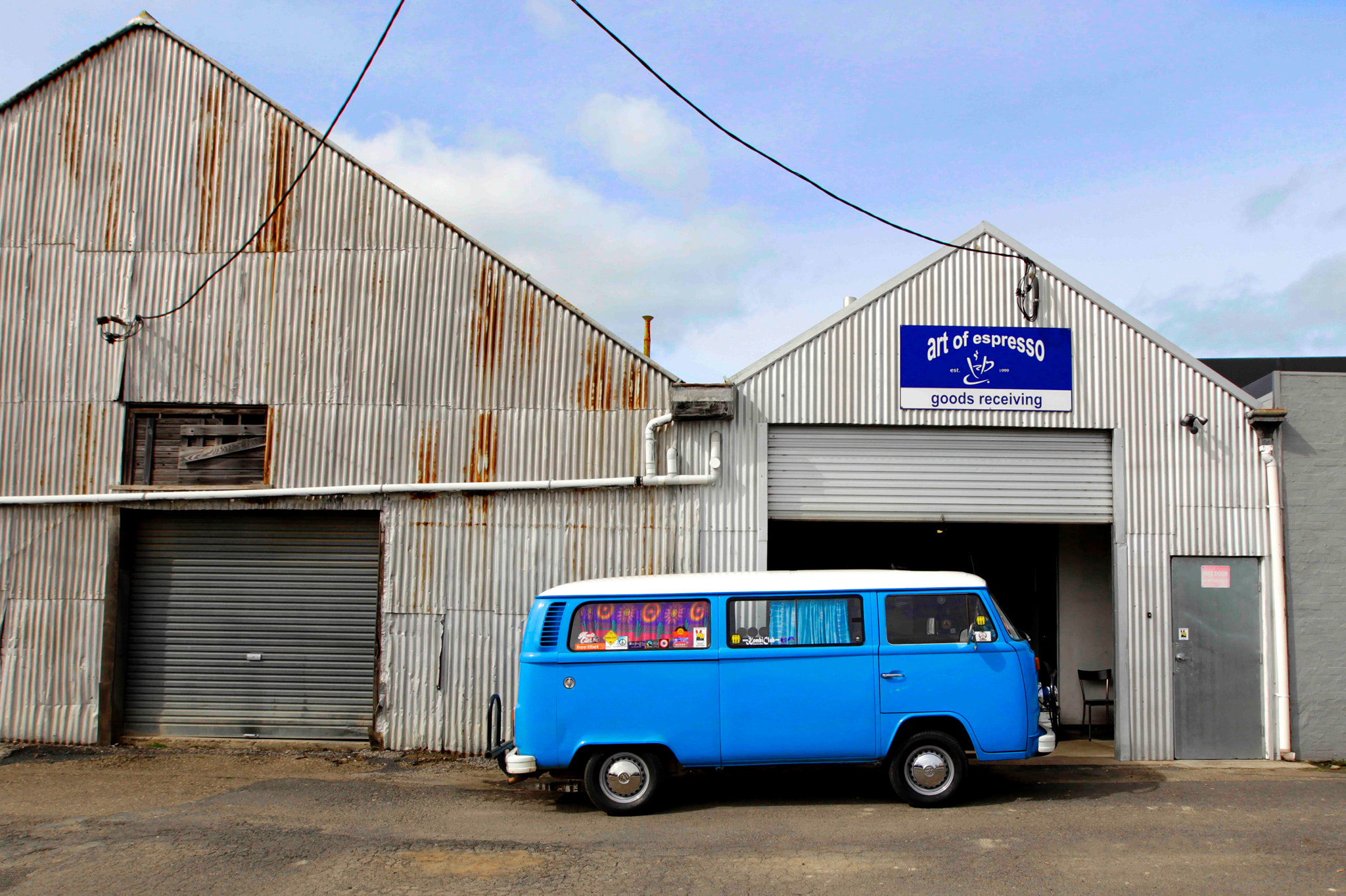 Canon EOS-1D Mark IV sample photo. Out of the blue, young nsw photography