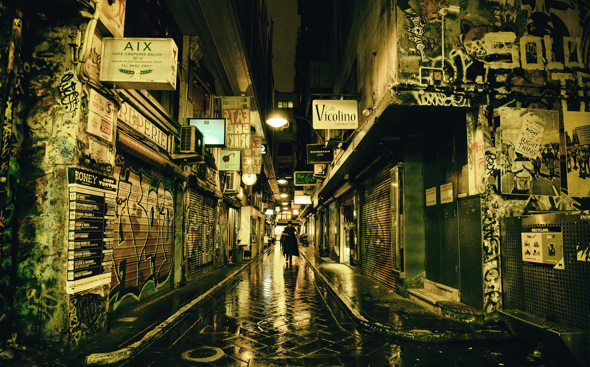 Sony Alpha NEX-7 + ZEISS Touit 12mm F2.8 sample photo. Rainy day photography