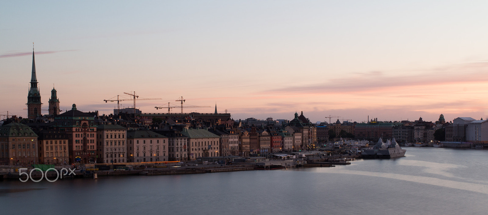Canon EF 35mm F2 IS USM sample photo. Stockholm sun rise photography