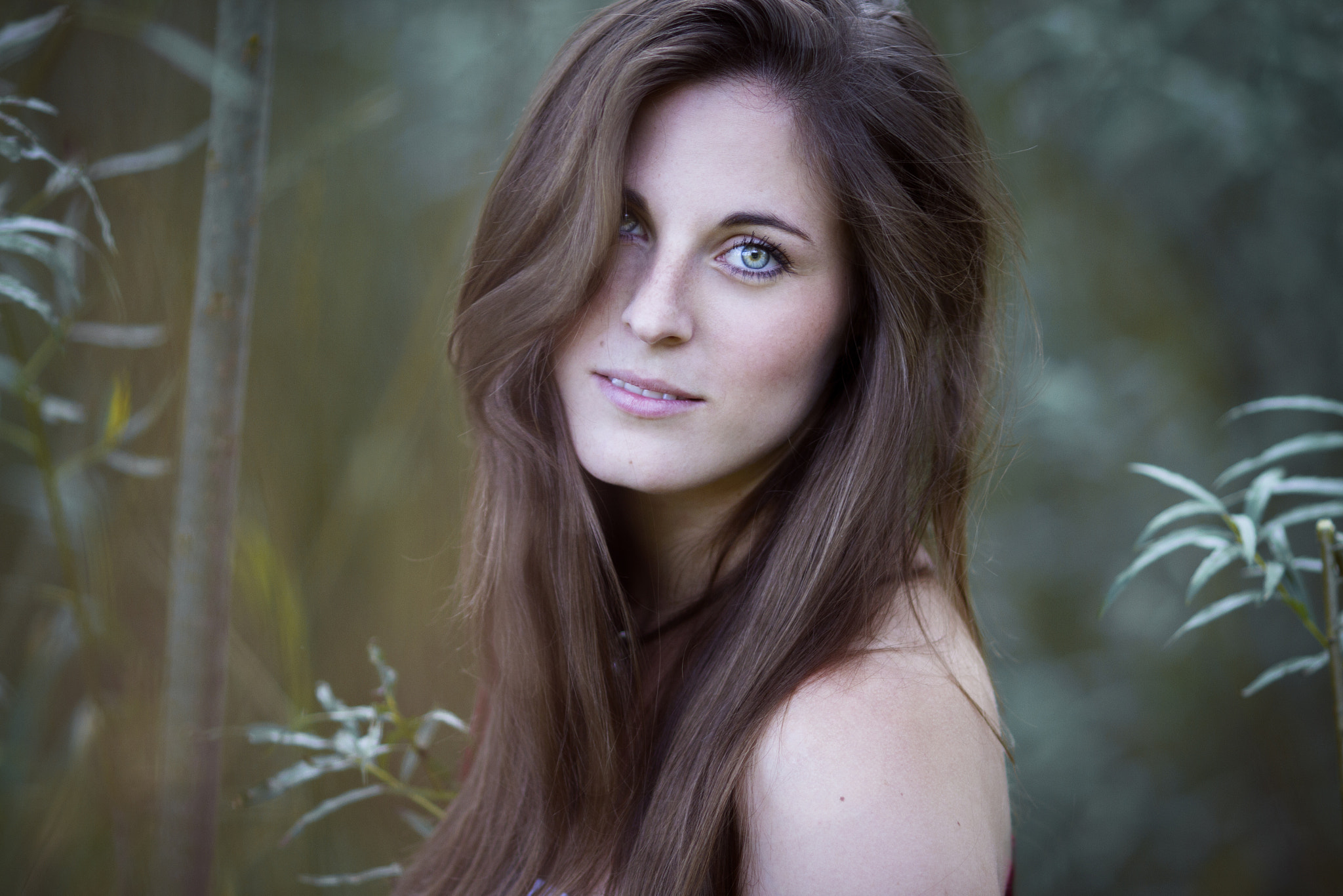 Canon EOS 7D + Canon EF 135mm F2L USM sample photo. Beautiful laura photography