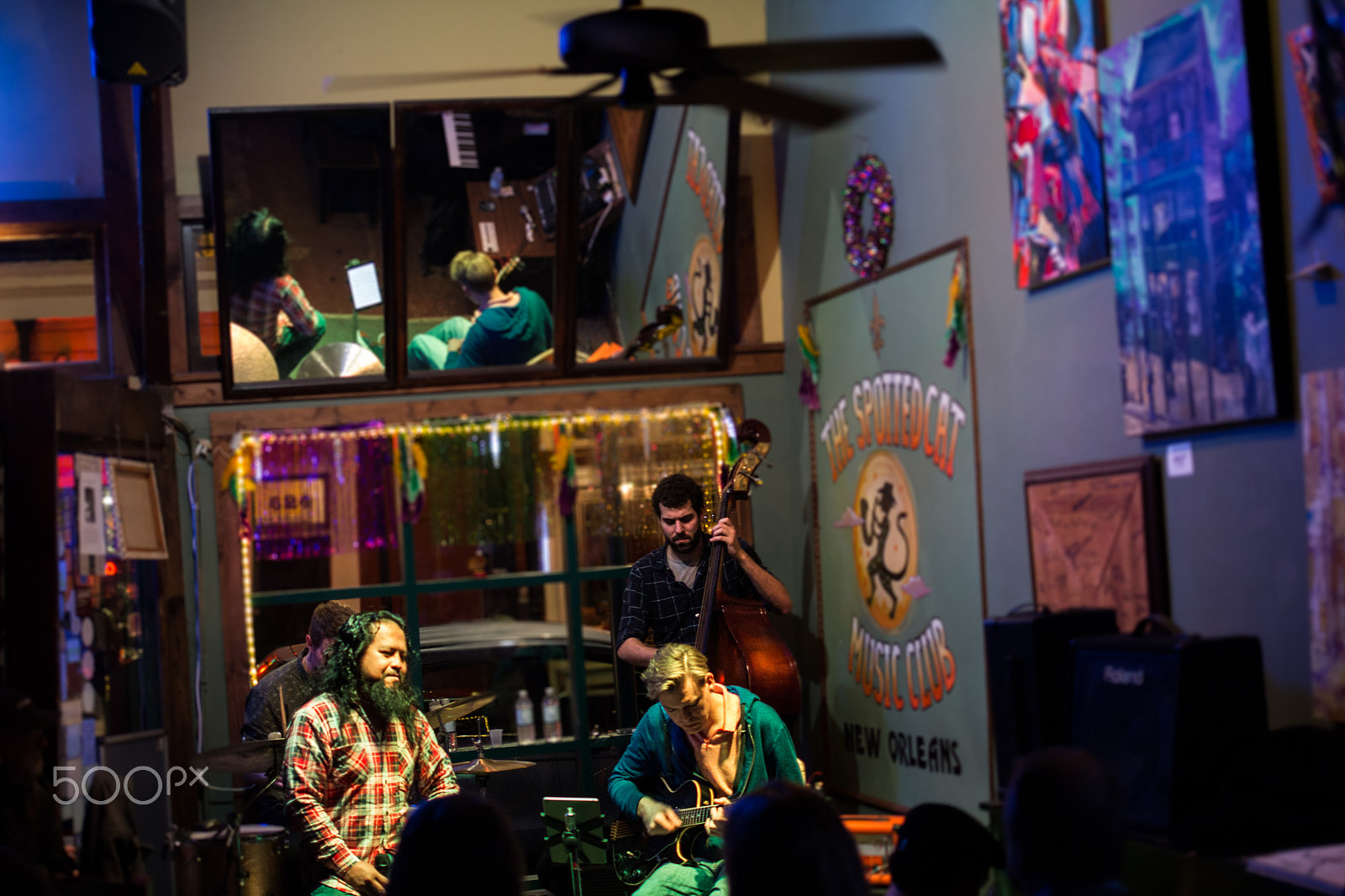 Canon EF 35mm F2 IS USM sample photo. Jazz at the new orleans photography