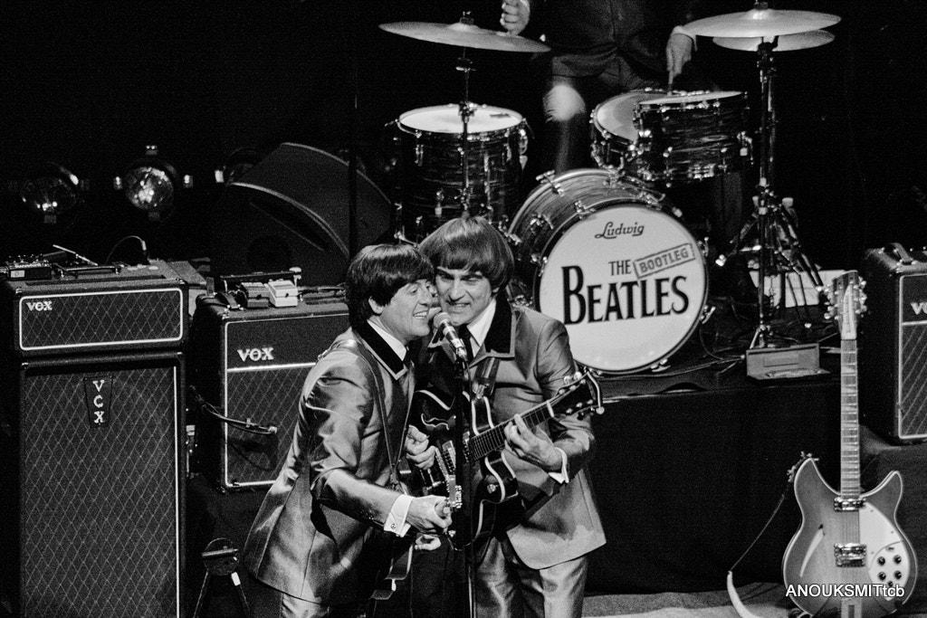 Canon EOS 400D (EOS Digital Rebel XTi / EOS Kiss Digital X) sample photo. The bootleg beatles photography
