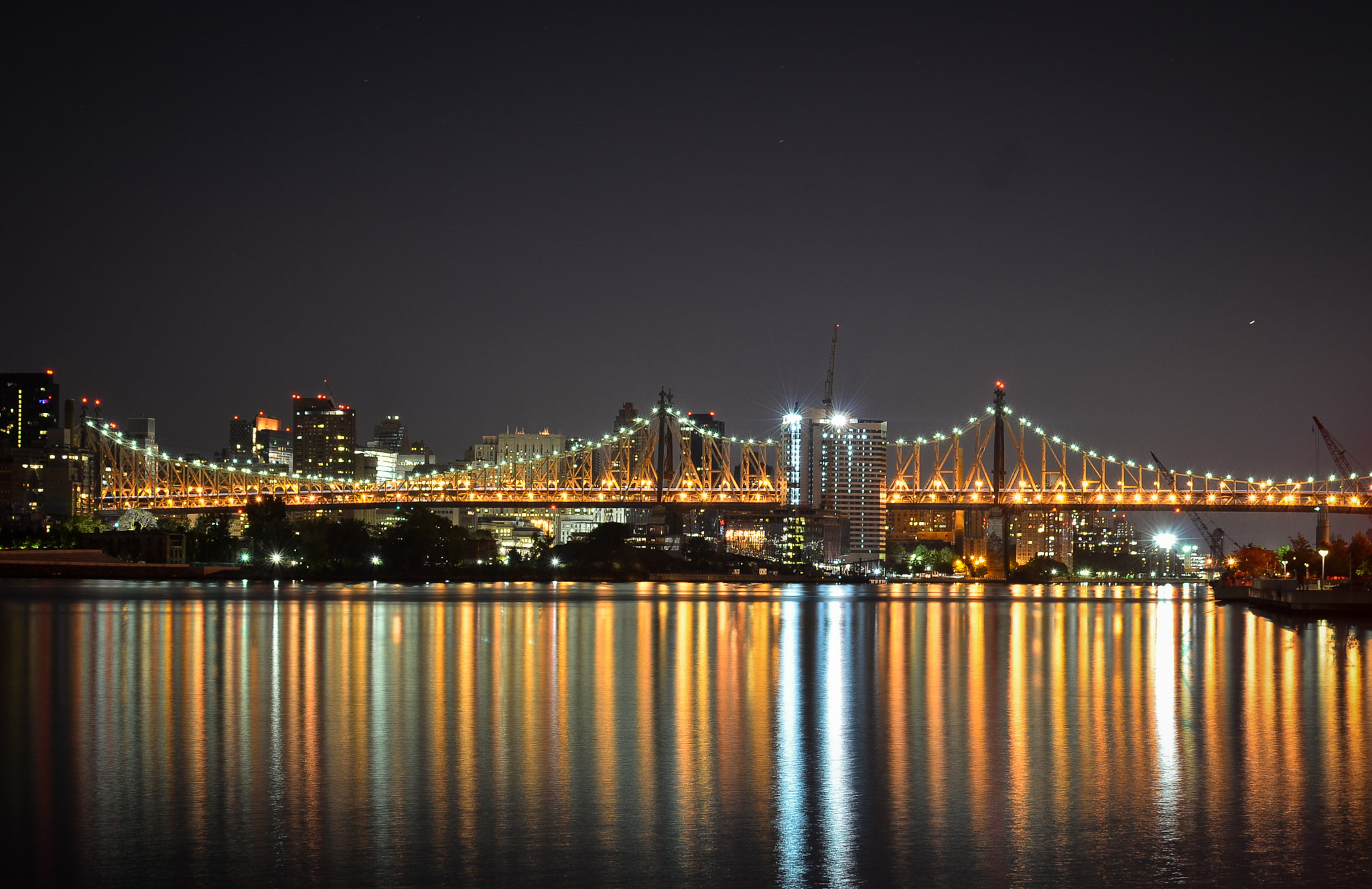 Nikon D7000 + Zeiss Milvus 85mm f/1.4 sample photo. Queensboro bridge, ny photography