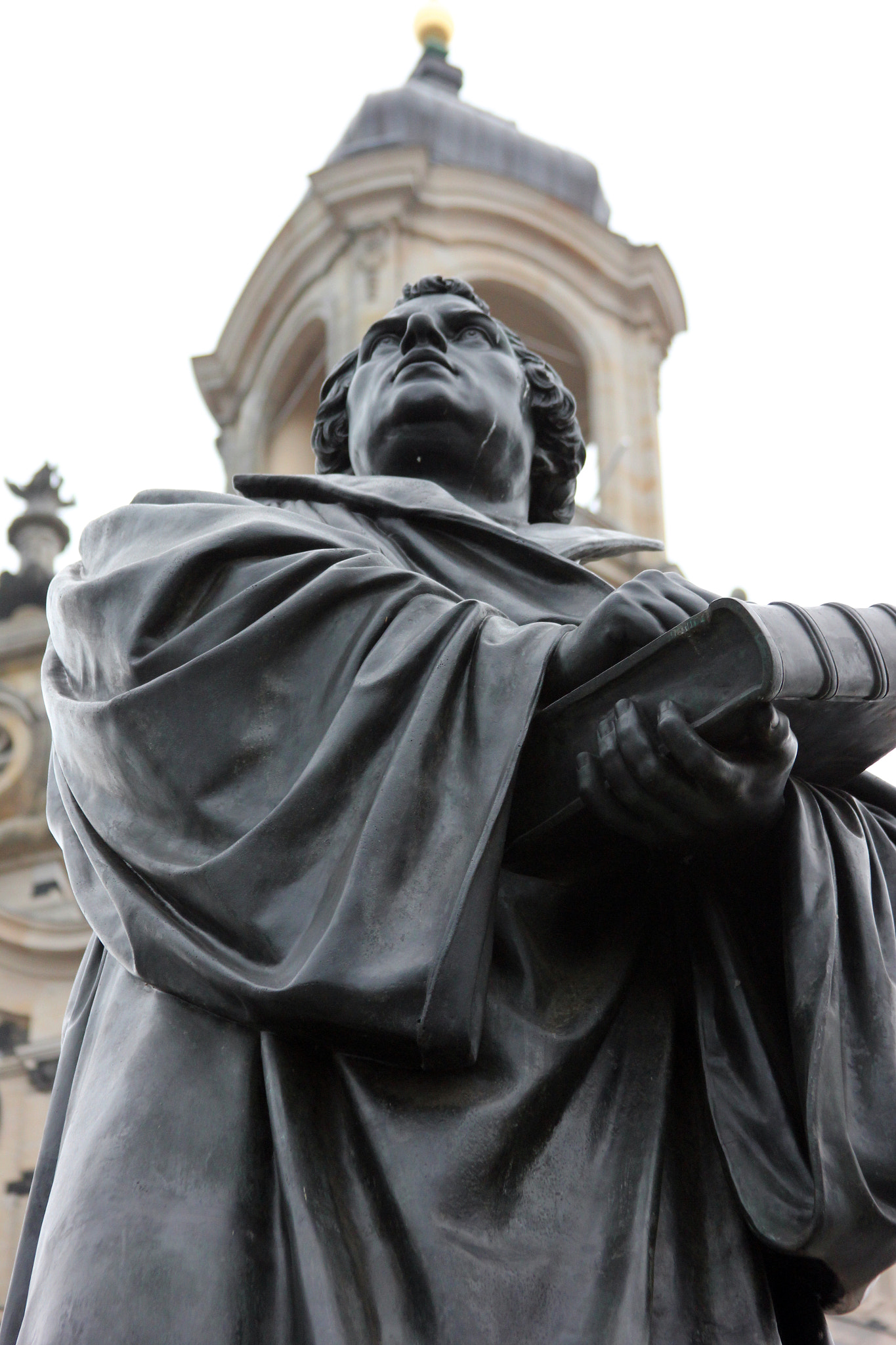 Canon EF 28-135mm F3.5-5.6 IS USM sample photo. Luther denkmal desden. photography