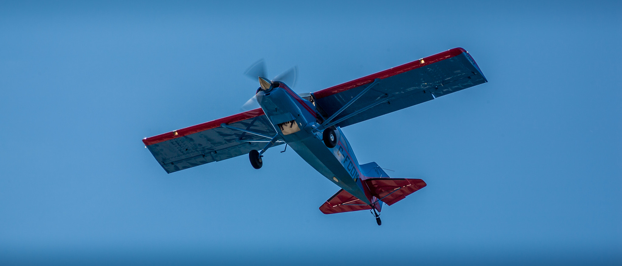 Canon EF 75-300mm f/4-5.6 USM sample photo. Climbing with prop ablur photography