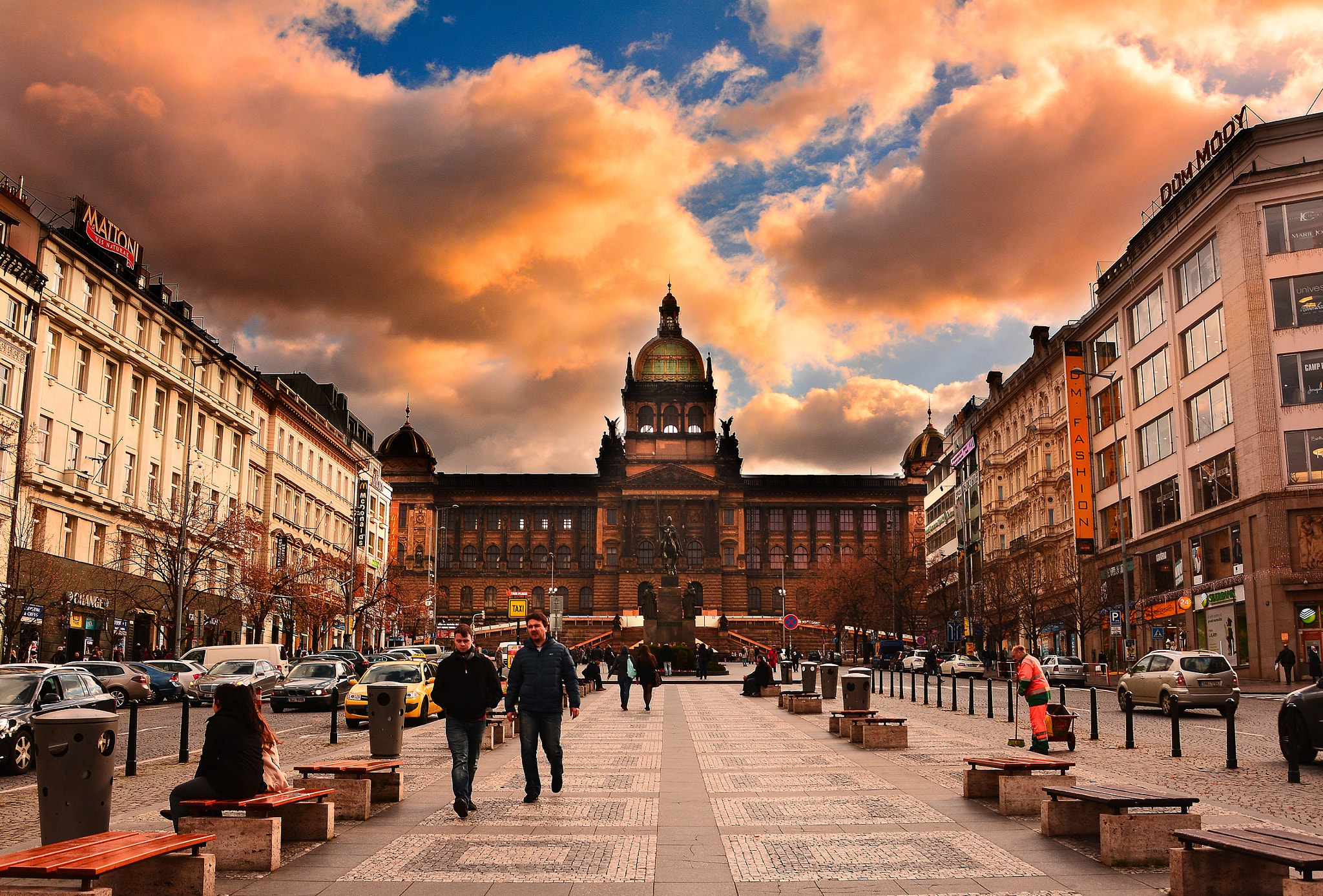 Nikon D5200 + AF Nikkor 18mm f/2.8D sample photo. Wenceslas square photography