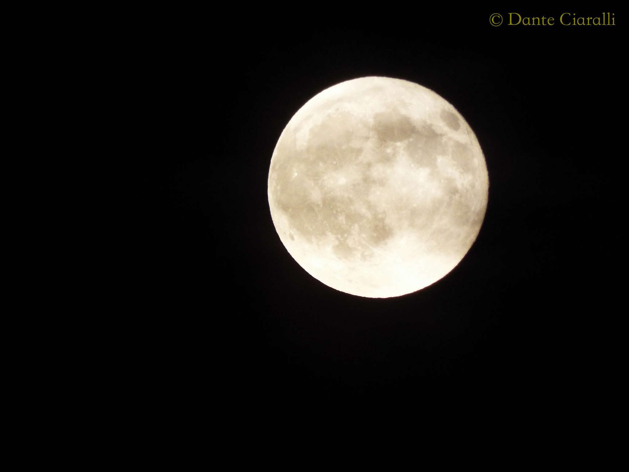 Fujifilm FinePix S9800 sample photo. Moon photography
